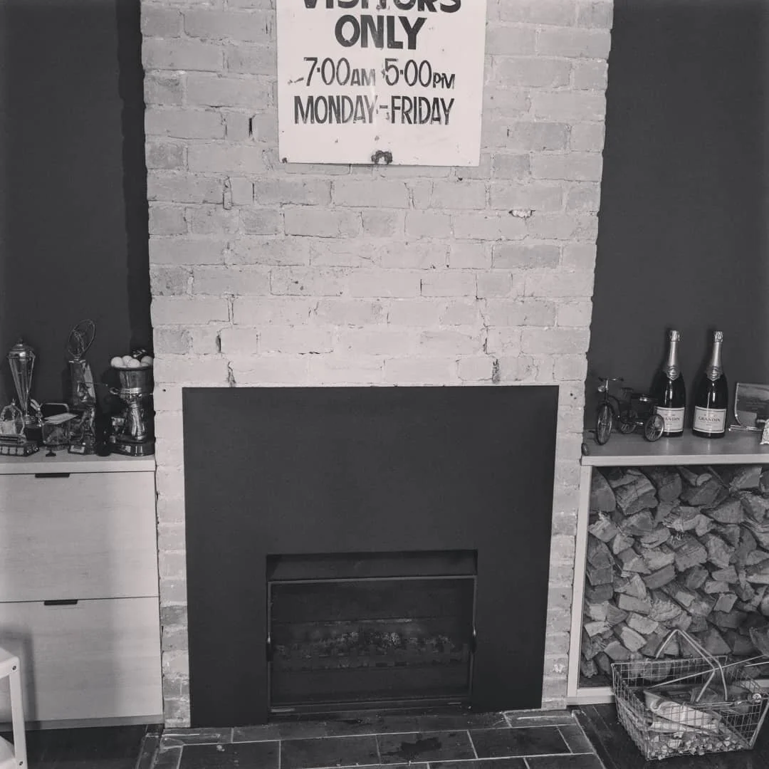 A rustic fireplace renovation in Windsor, VIC. Jetmaster 600 unit with a custom made trim to cover old ruined brick's. #fireplacedecor #fireplace #renovation #interiordesign #building #architecture #retrofit
