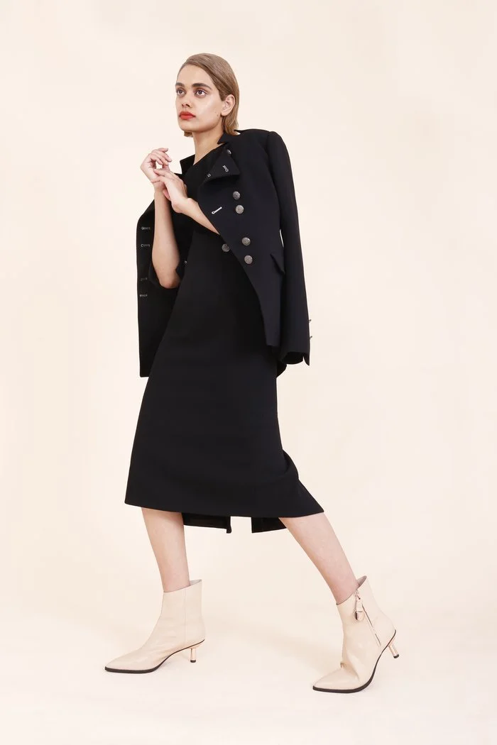 AW19-lookbook1324_700x.jpg