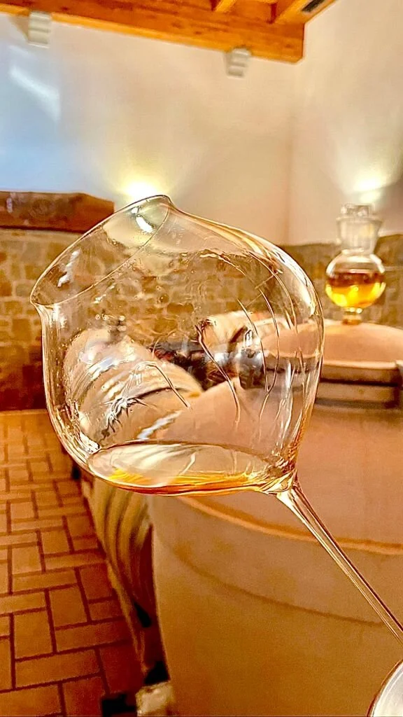 "Alzata di cappello" per Rocca Bernarda 