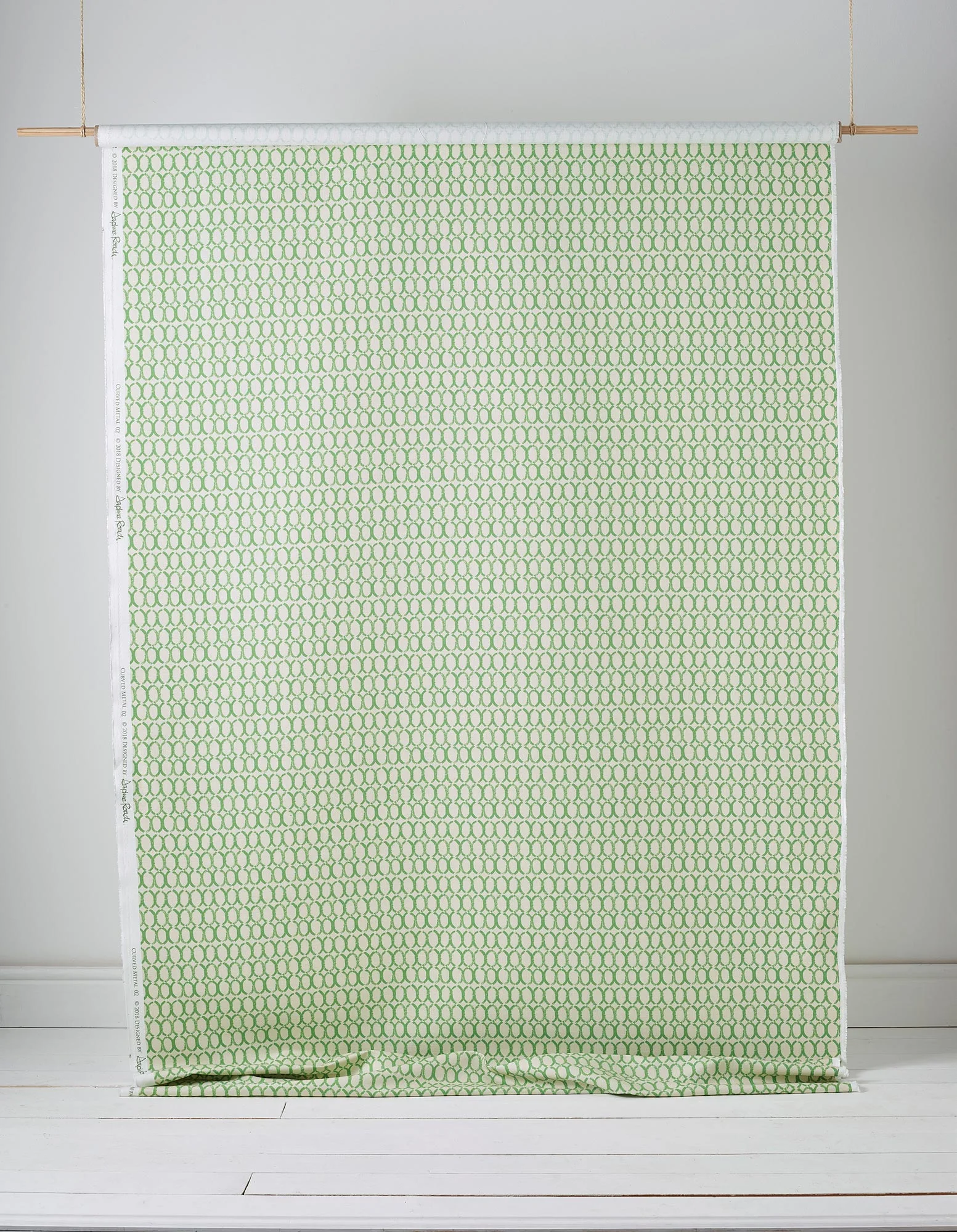 Curved Metal Green