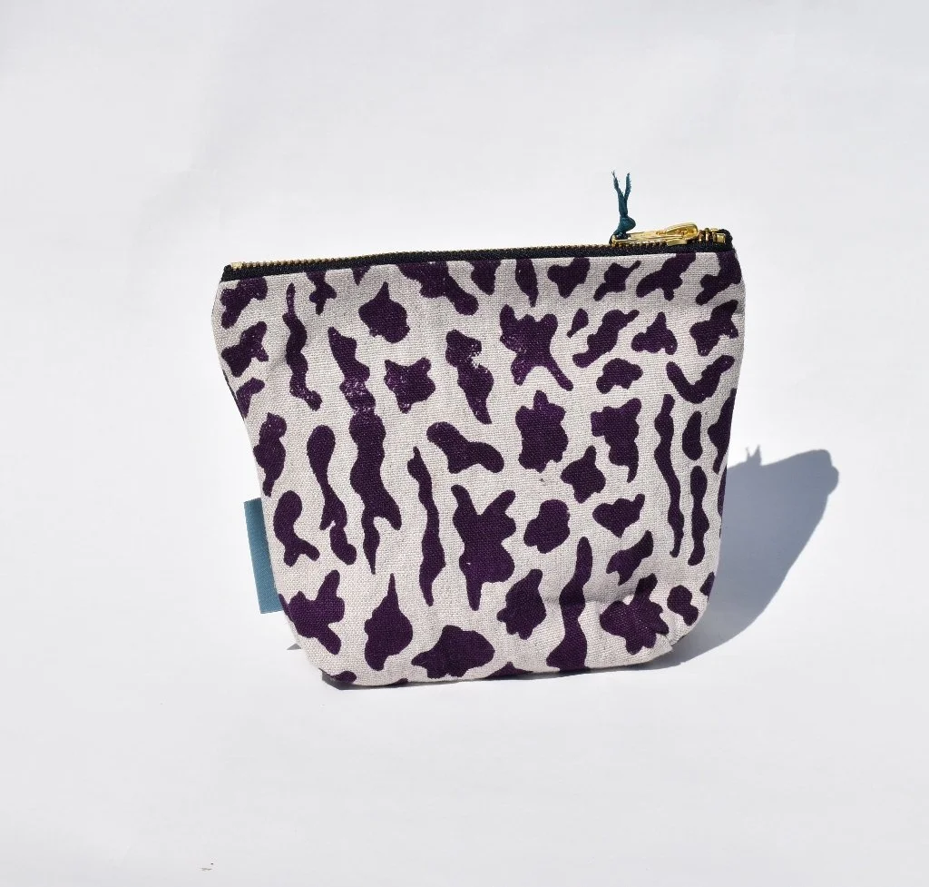 Pouch in Lichen Mania Damson
