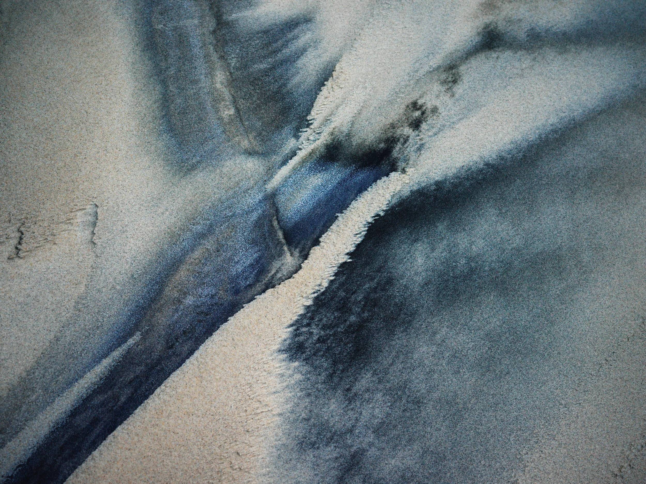 Edition of 3: 120 x 160 cmEdition of 5: 60 x 80 cmEdition of 5: 30 x 40 cm