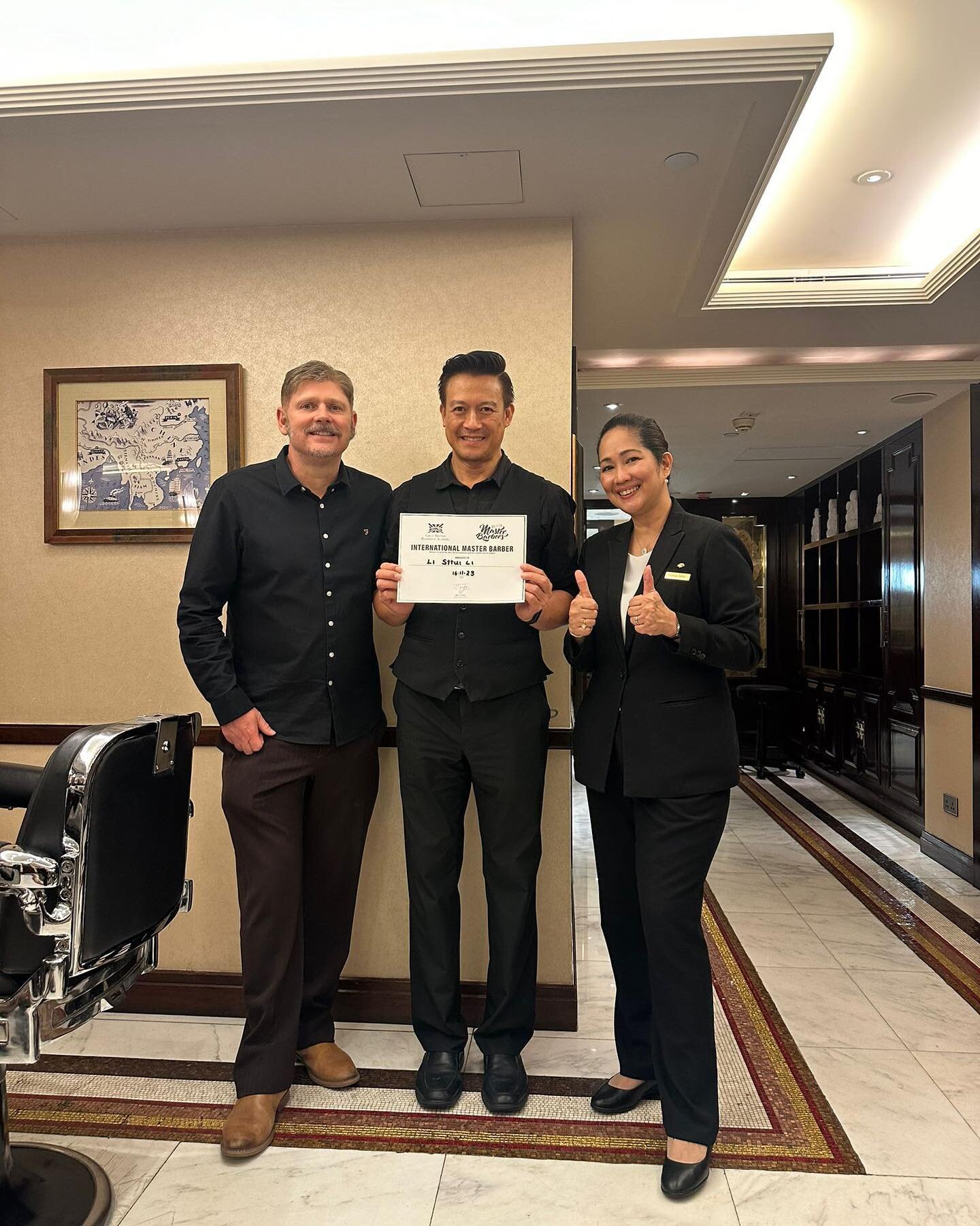 Joining forces with the @britishmasterbarbers this week and  Mike certified to Master Barbers at the @mo_hkg. These barbers are amazing and so is the beautiful barbershop Well done Max and Shui 👏🏻👏🏻🙌. #barberlove #Barberlife #barber #menshairdre