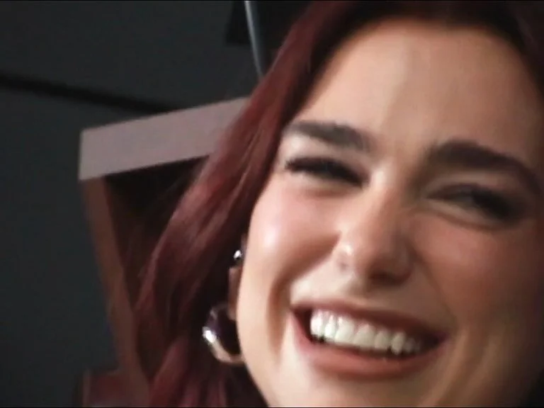 Dua lipa - training season acoustic music video!!

Finally getting round to posting this one - absolute scenes all round. Doesn&rsquo;t look like we did much lighting in this video, but we actually had a lot of fixtures up to craft its casual vibe. P