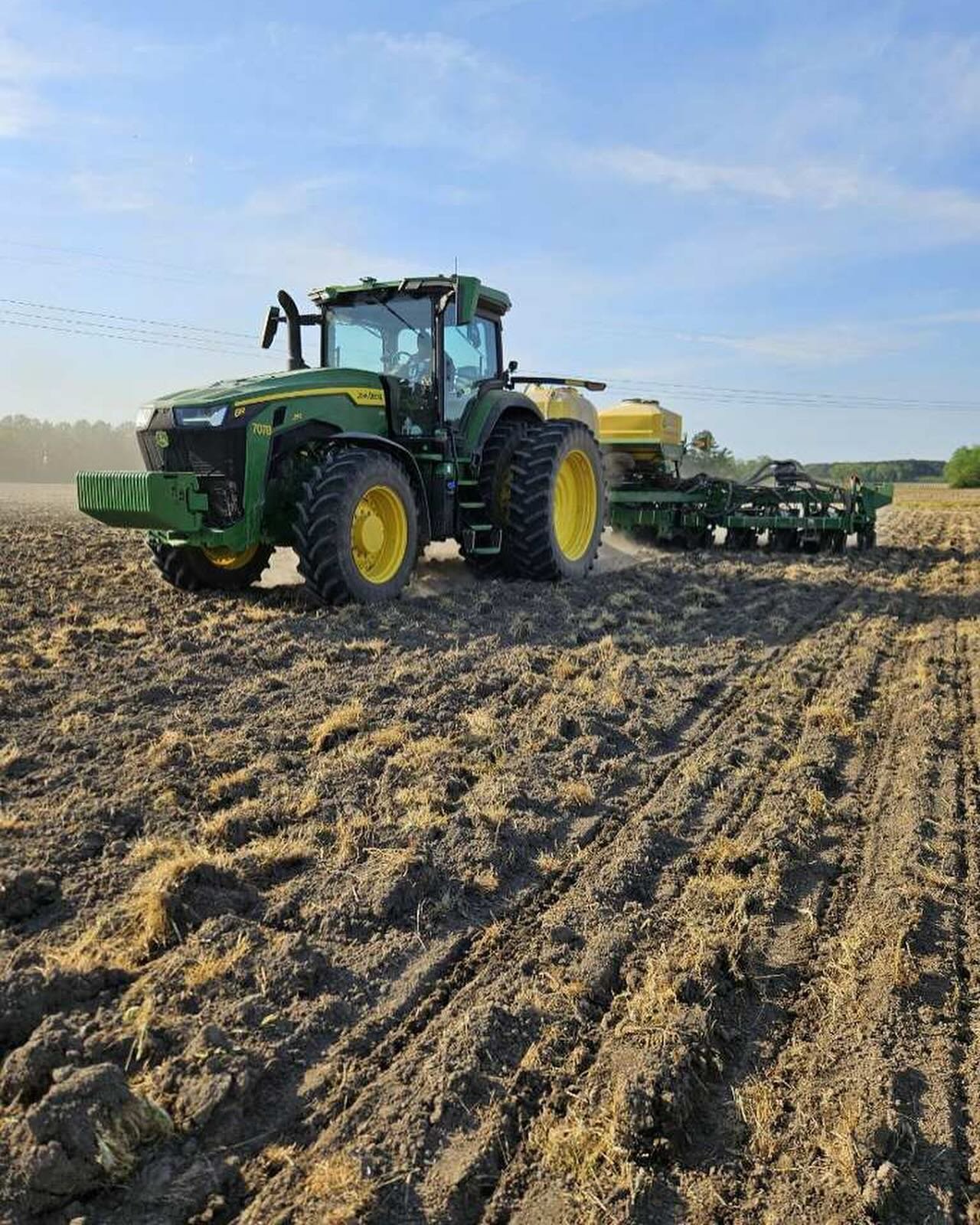 We were lucky to get some sunny days in the field this week! Can you guess what we&rsquo;re planting?

#agriculture #farm #gottobenc #sustainableagriculture #johndeere #farming