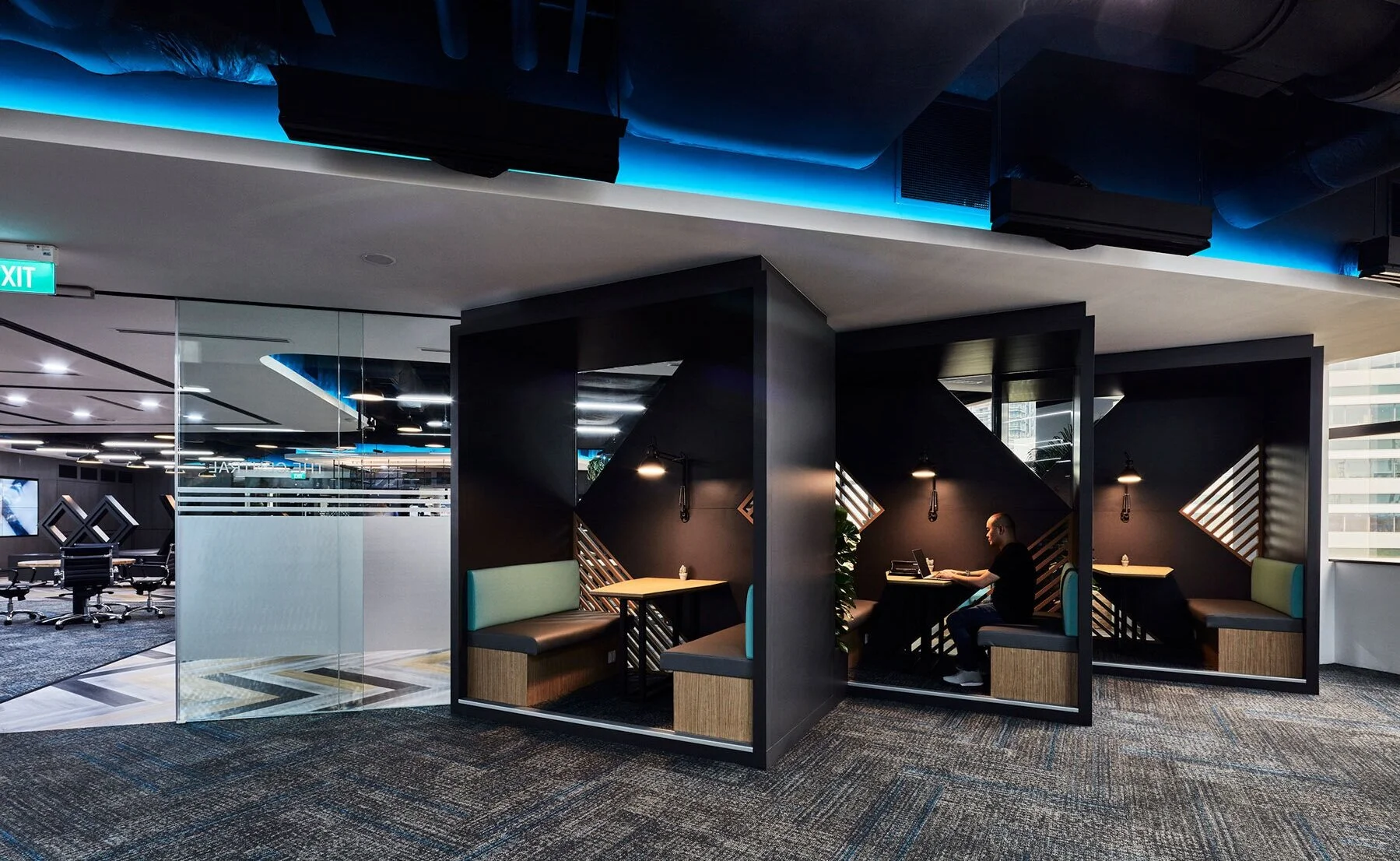 Conexus+TenX+privacy+booths