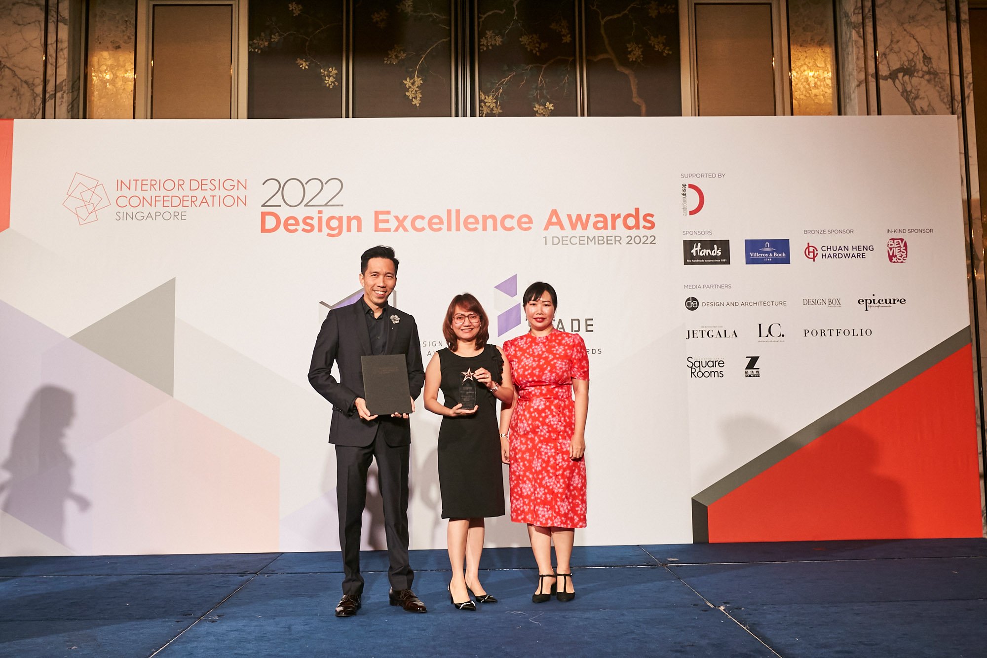  Managing Director, Brendan Khor, with Lead Designer, Sunshine Ang, on stage to receive the Bronze award for Doctor Anywhere’s Singapore Headquarters in the Best Workplace Design ≥ 5001 sqf category.   