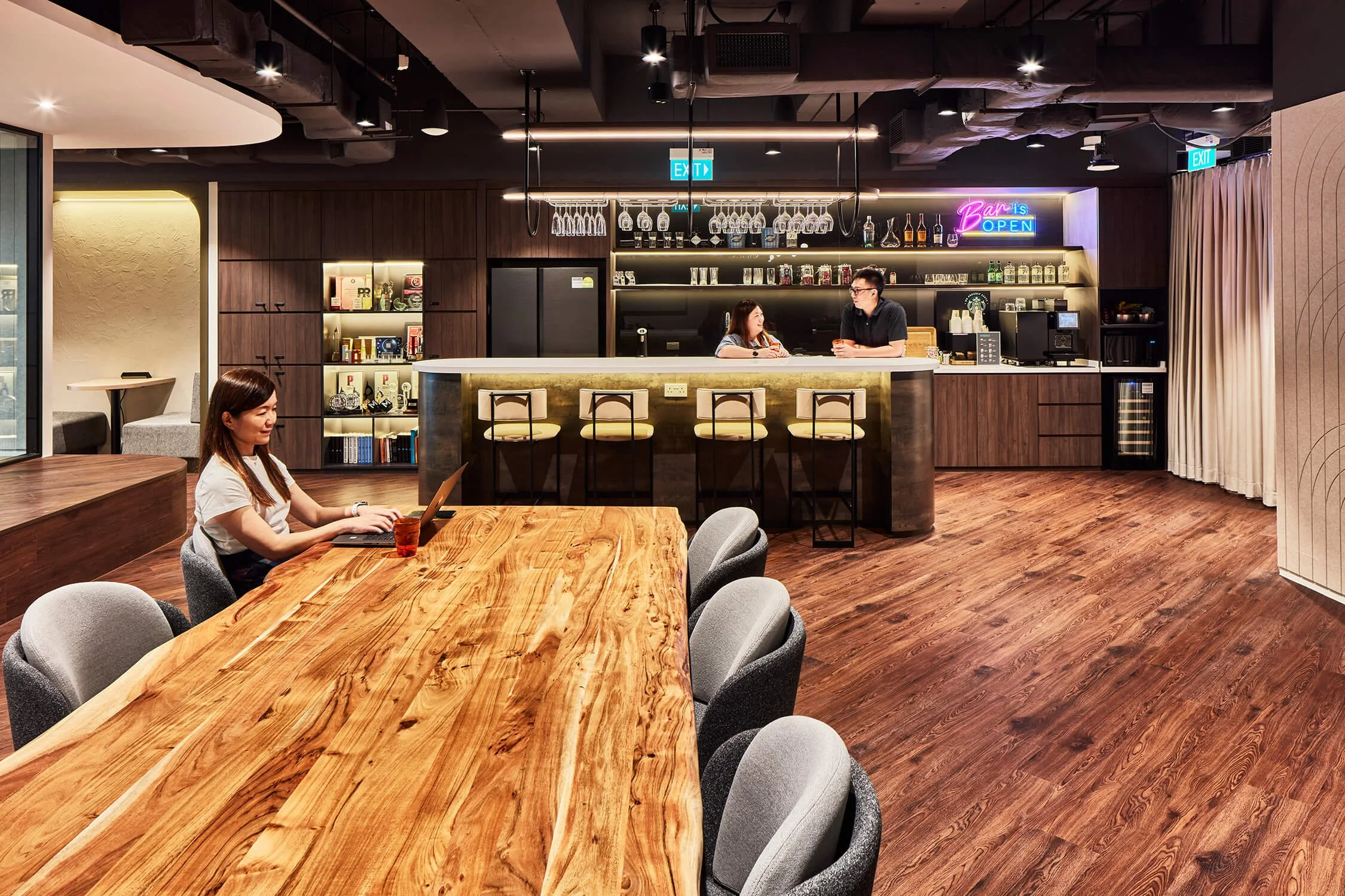 Modern Office Design.jpg