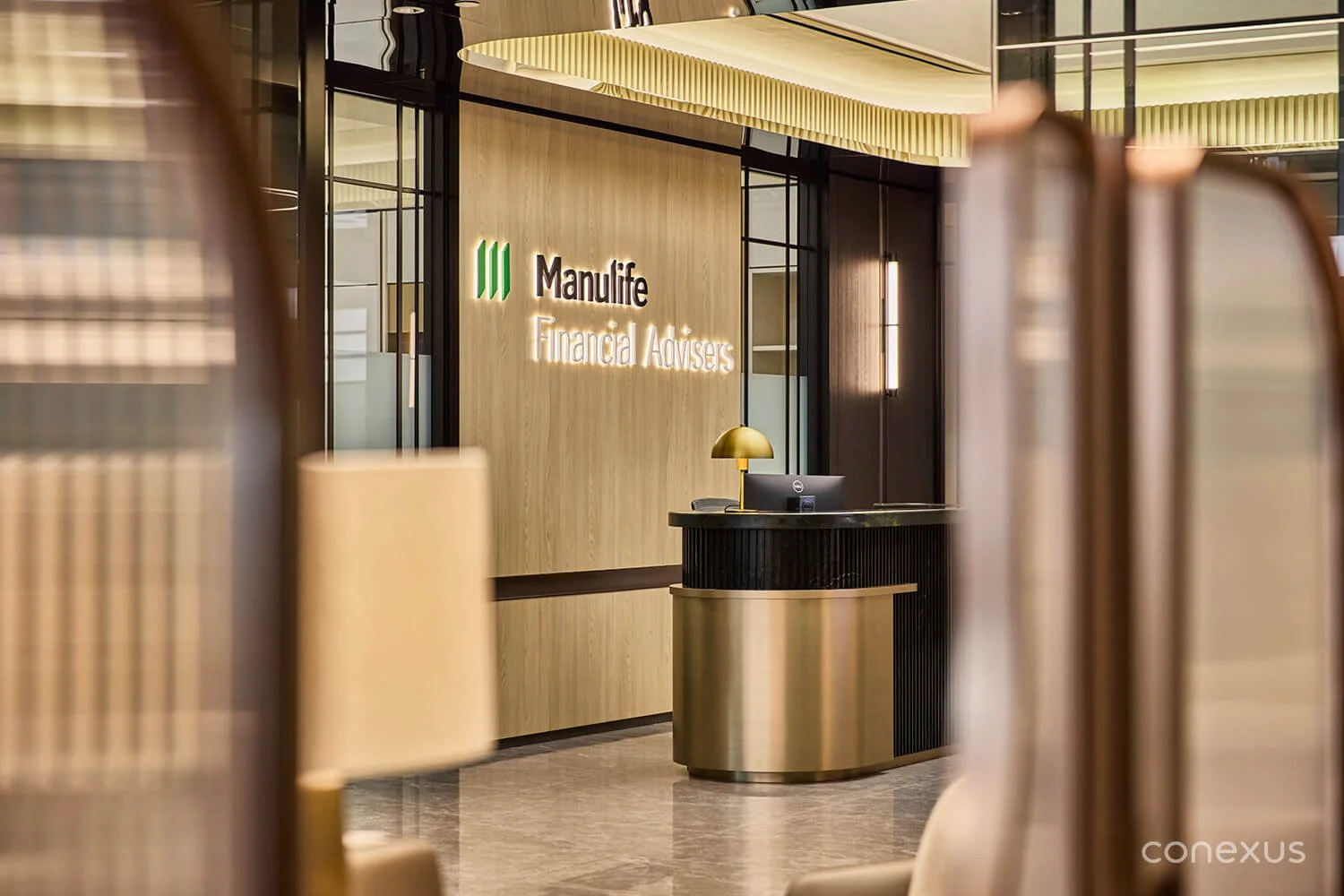  Sleek reflective surfaces, metallic textures and timeless warm hues contribute to a sophisticated work environment that inspires. 