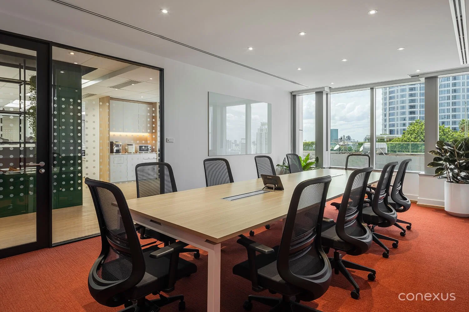  A large meeting room located at the front of the plan, supporting frequent stakeholder engagement without disrupting the working team.  