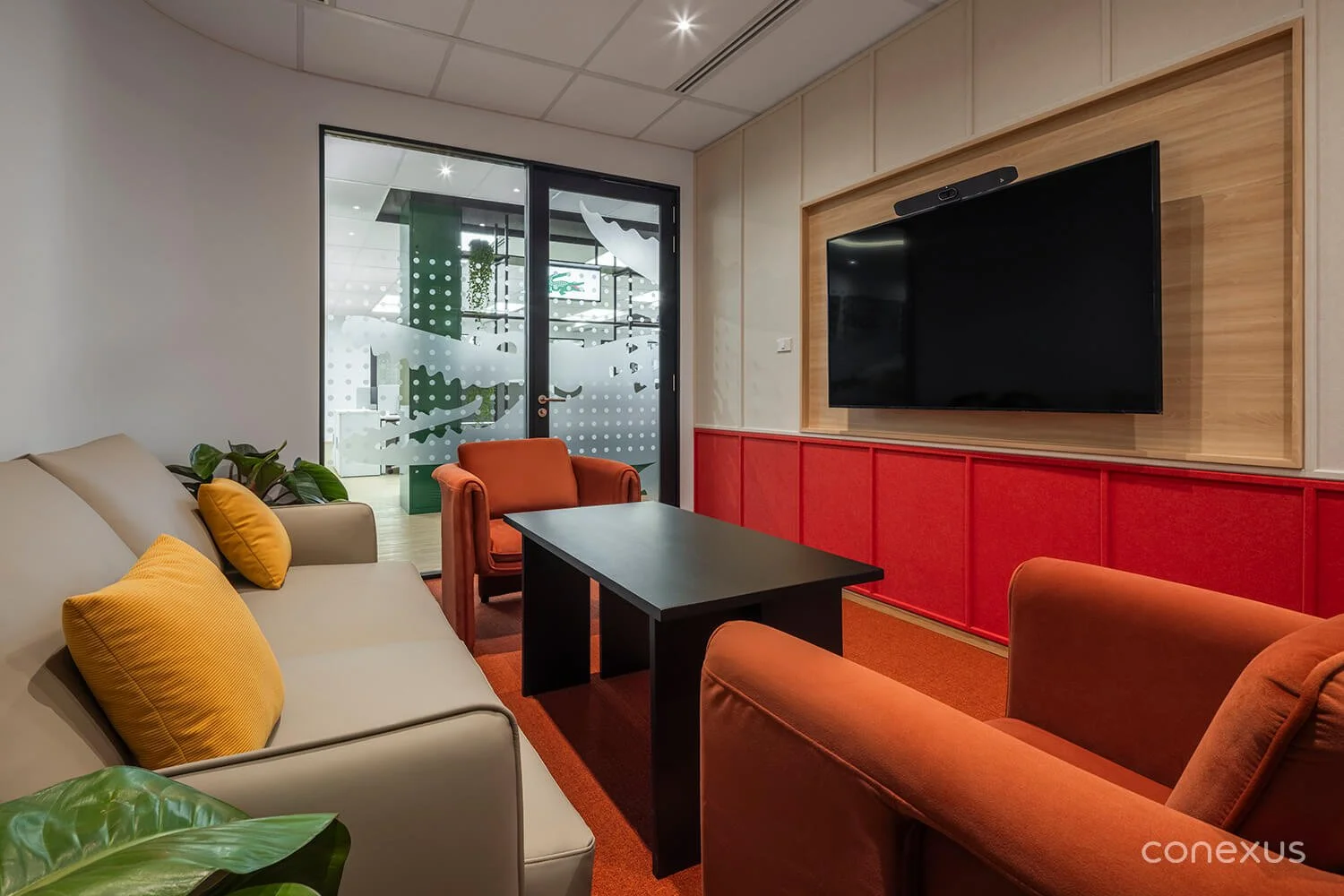  A smaller meeting room supporting informal conversations and quick discussions.  