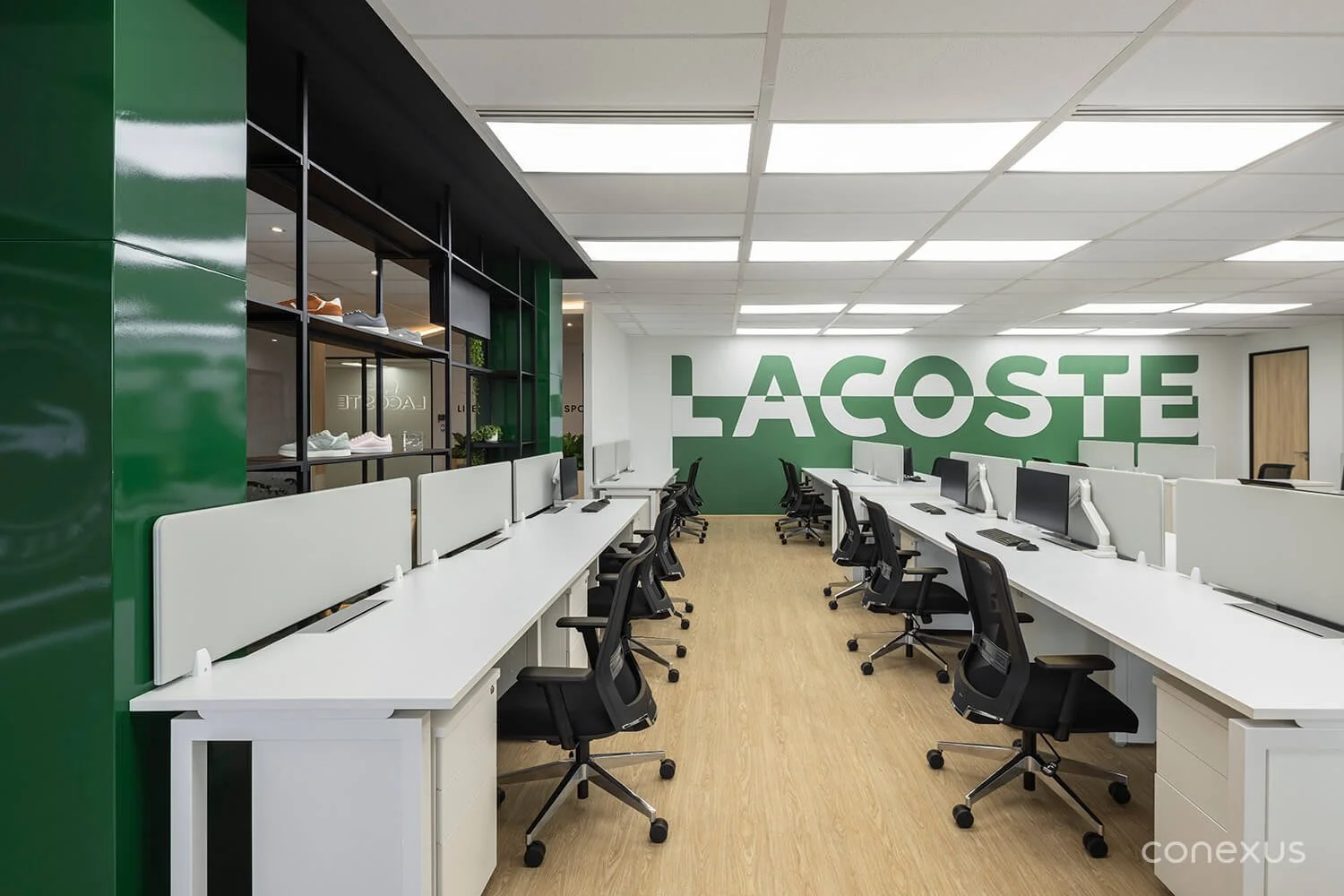  A compact workstation layout designed to accommodate over 30 staff without compromising circulation or comfort. &nbsp;  