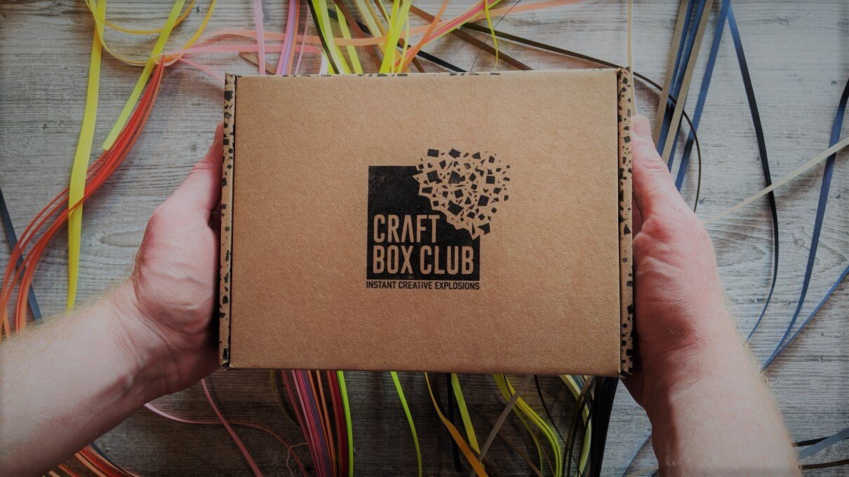 Paper quilling craft kit