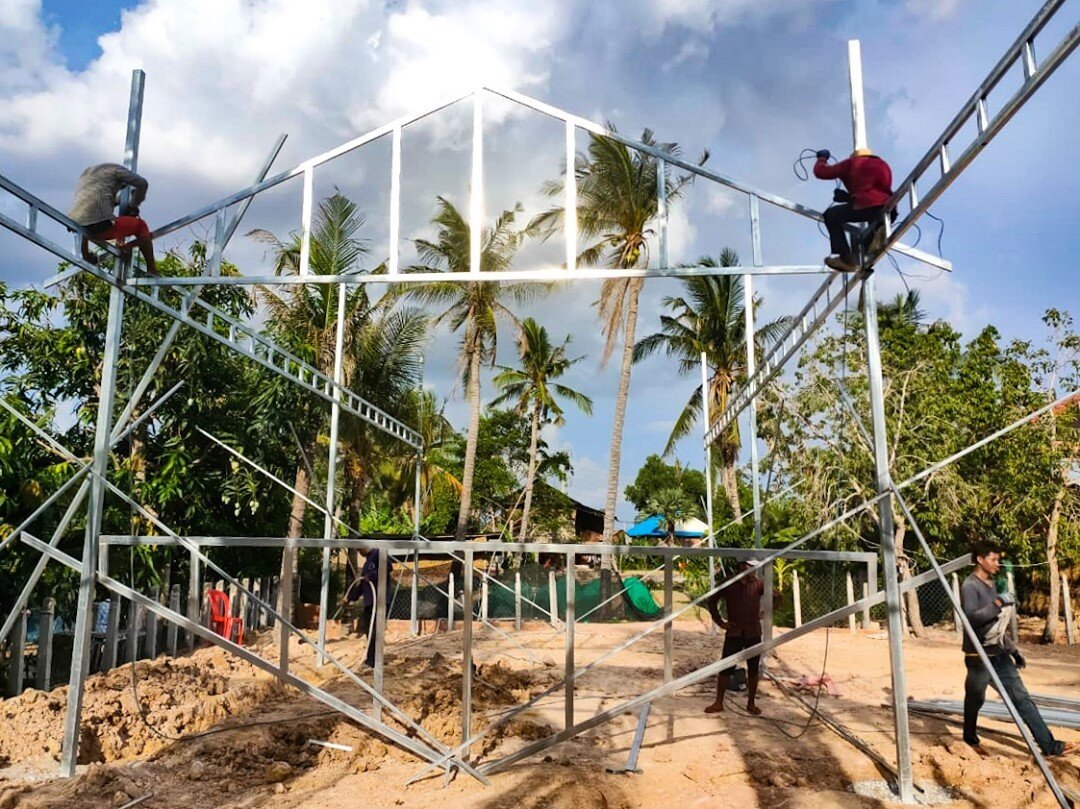 PROGRESS REPORT!! The metal frame for our new school building is almost complete and we'll soon be laying bricks and concrete to the base of our new school! Covid was full of surprises and setbacks but we're so excited to see the progress of all of o