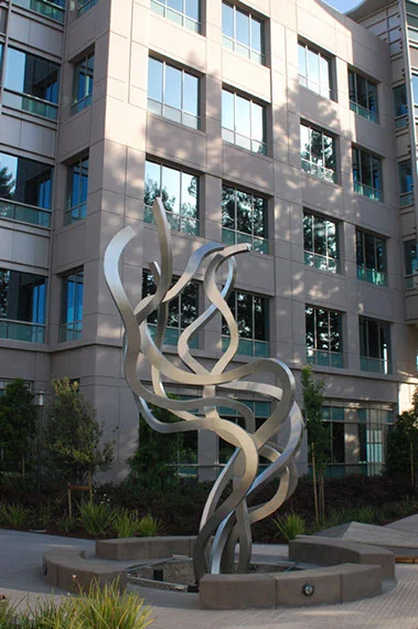 Jon Krawczyk, "Sea Grass", 22'x11'x9', stainless steel