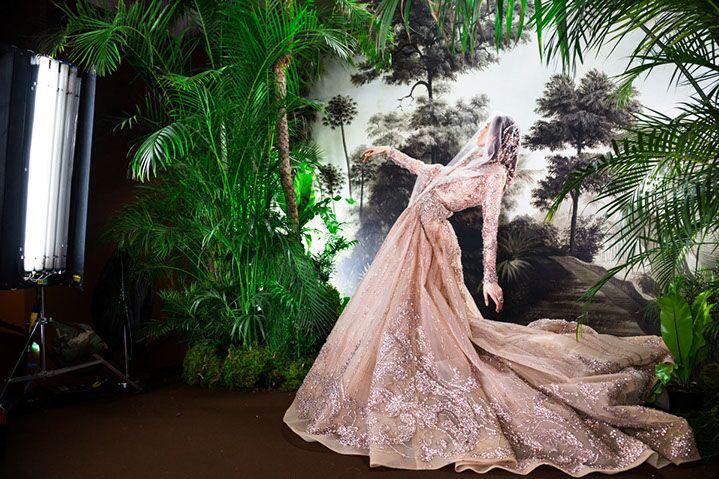 Landon Nordeman, "Ellie Saab (with Anna Cleveland)", archival pigment print