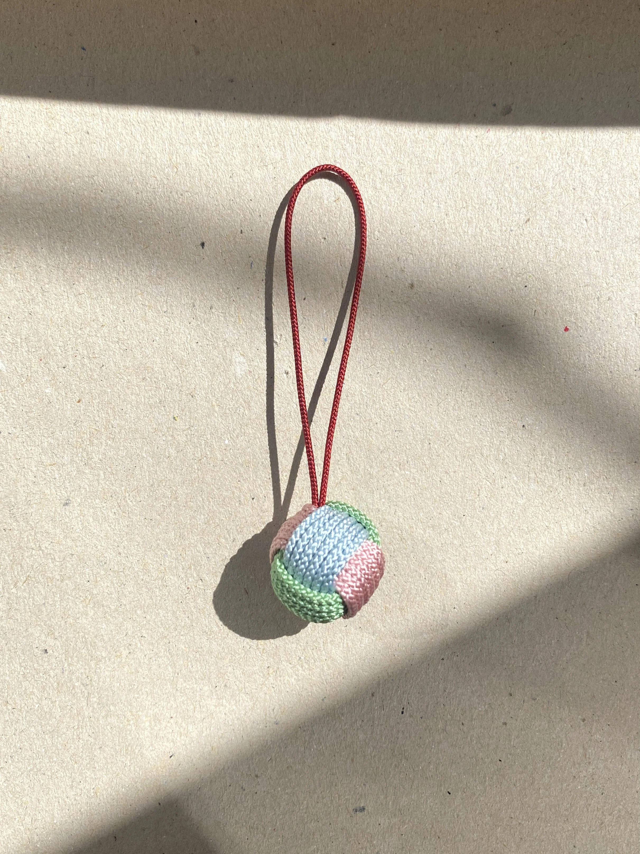 LUCKY KNOT light-rose and mint-blue