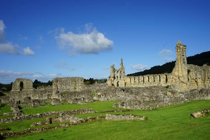 Byland-Abbey.jpg