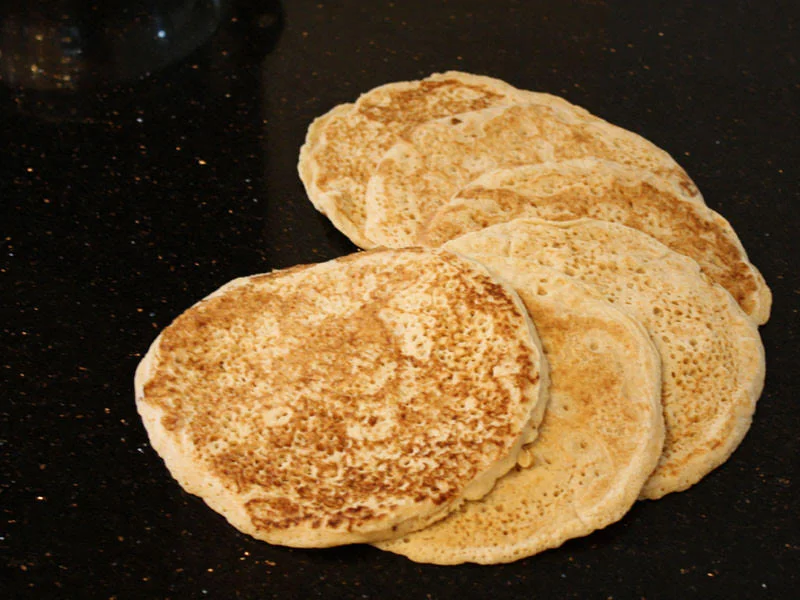 Derbyshire-Oatcakes-unadorned.jpg