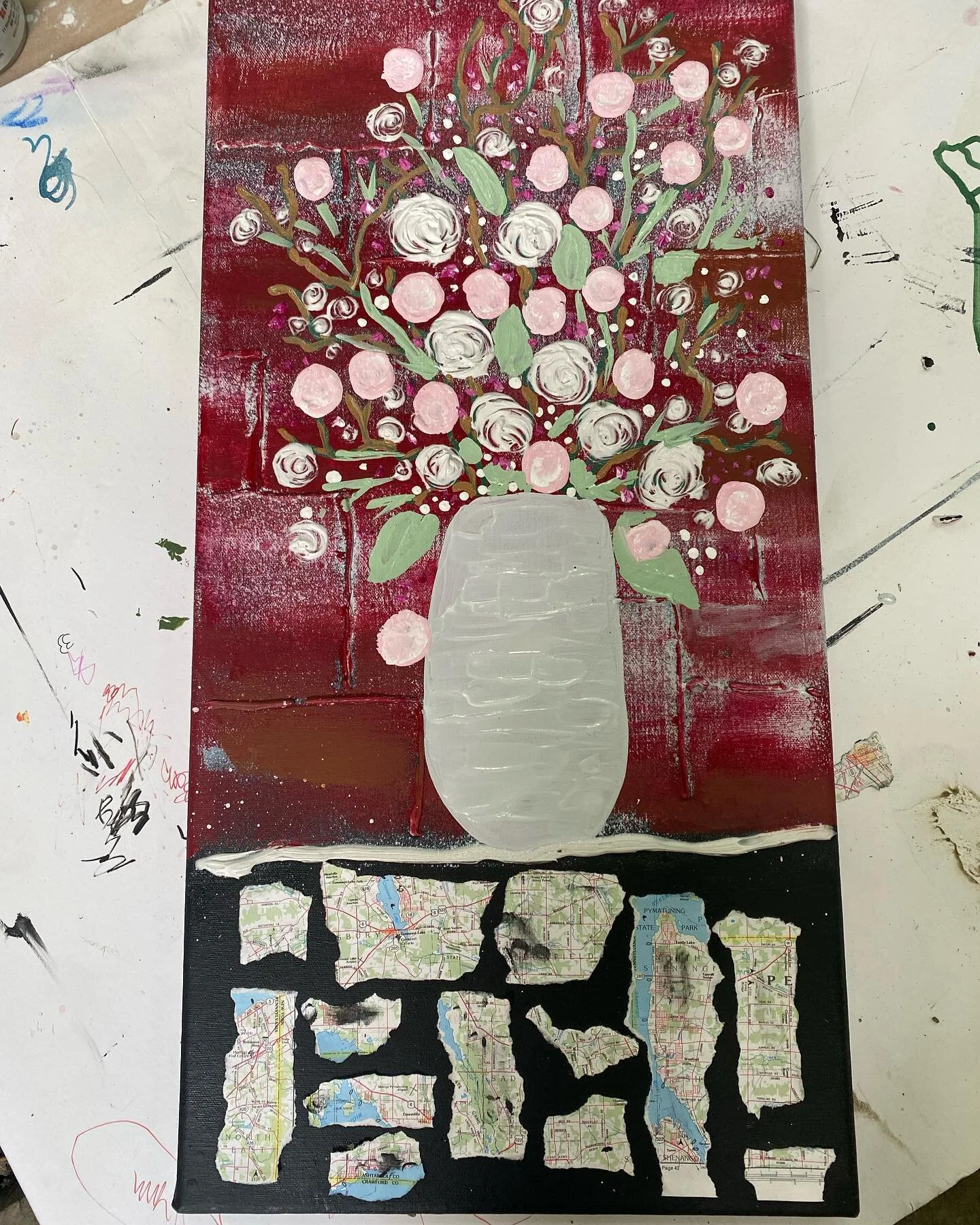 WIP phase 2
Keeping to my vision.
like the bricks? 
I&rsquo;m so excited to see where this goes!!
#art #wip #workinprogressart #artist #artistoninstagram #canvas #canvasart #walkart #bohodesign #bohostyle #abstractfloeal #abstractart #flowerart #flor