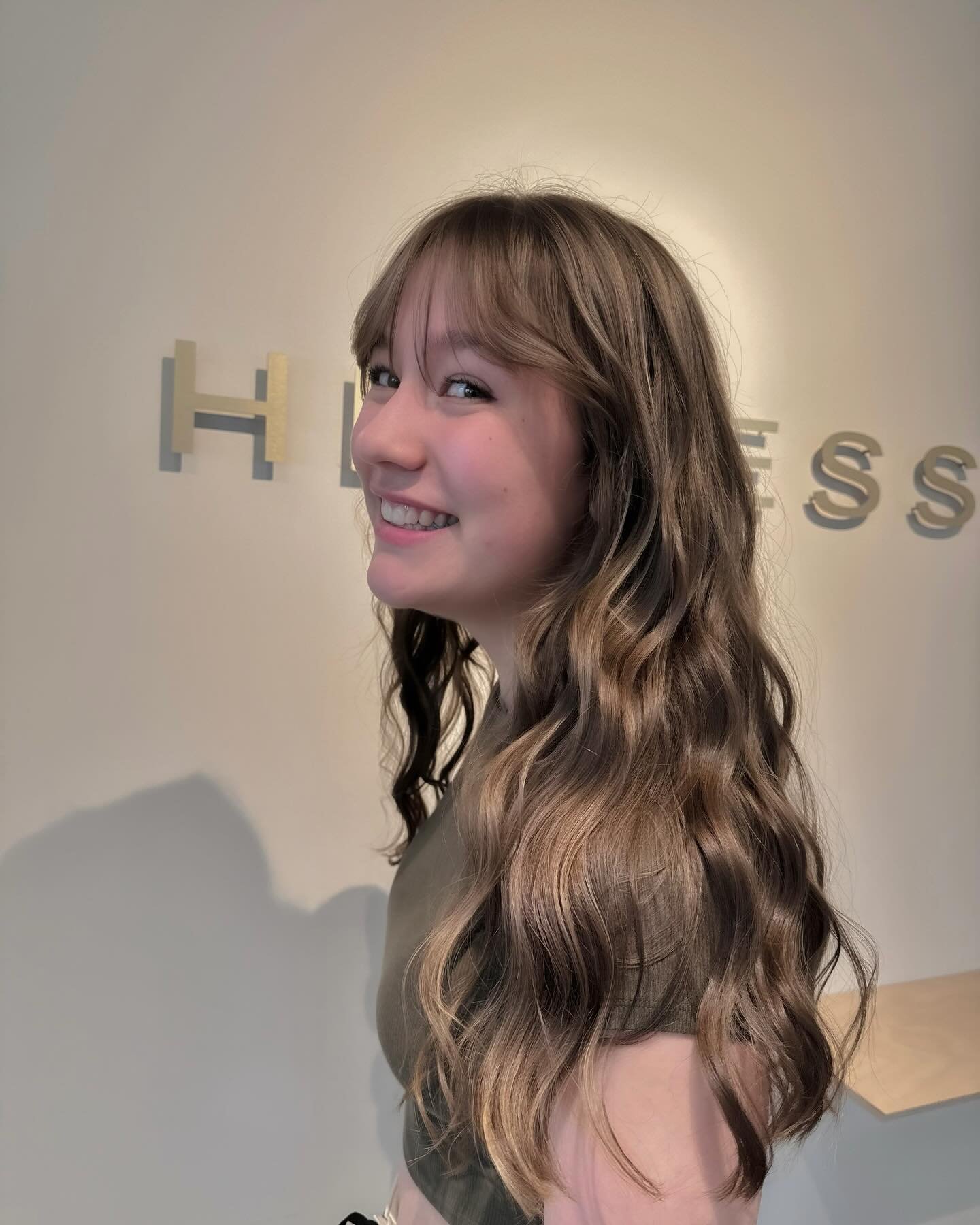 Hair by @hairby.emersontaylor 

Who are our New Talents, and what services do they provide?

Introducing, Emerson and Aleyna, who are crafting their excellence in providing a wide range of professional services:
-Long and medium-length haircuts 
-Foi