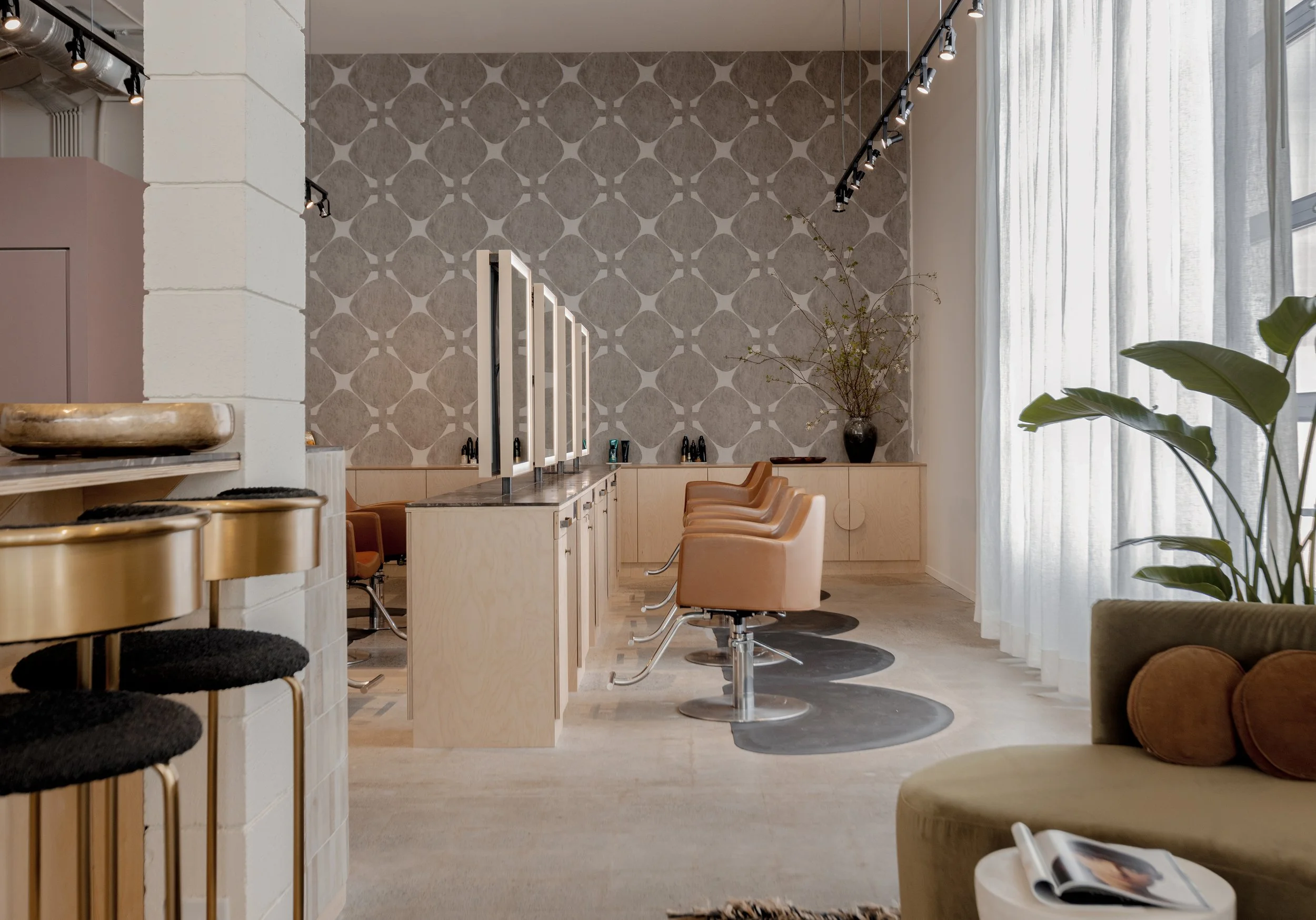 Penticton’s Luxury Hair Salon
Beautiful hair, honest guidance, and an experience designed around you