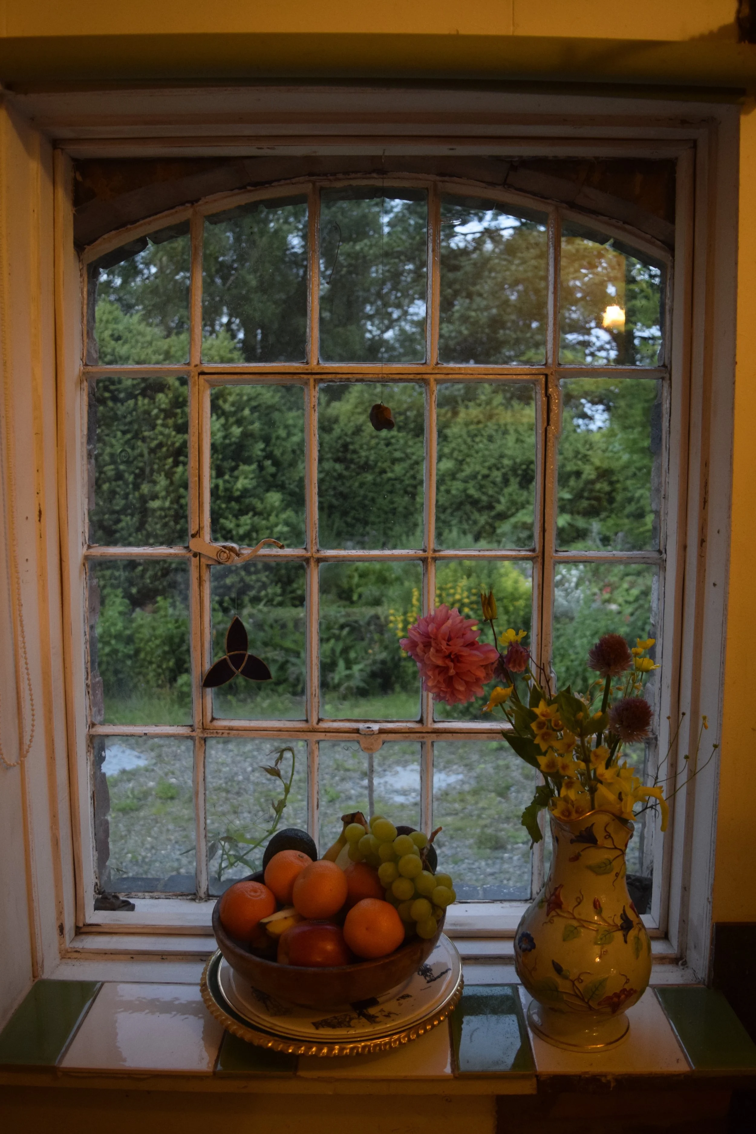 JADED_WINDOW.JPG