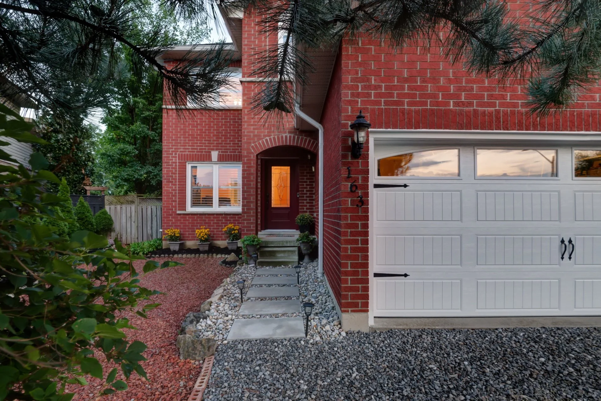6.Exterior.jpeg
