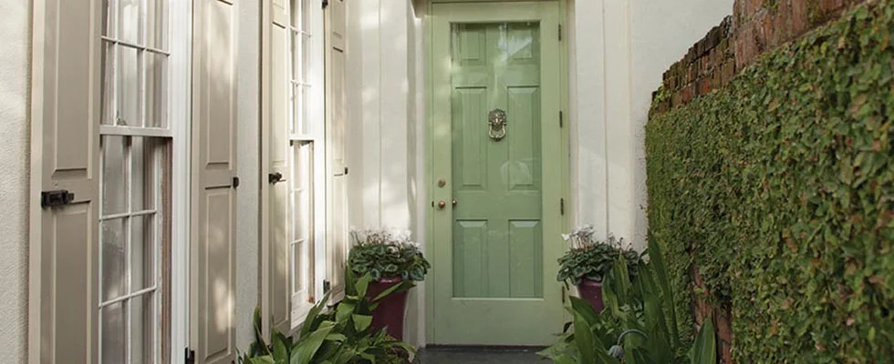 Cream_Exterior_with_Green_Door.jpg