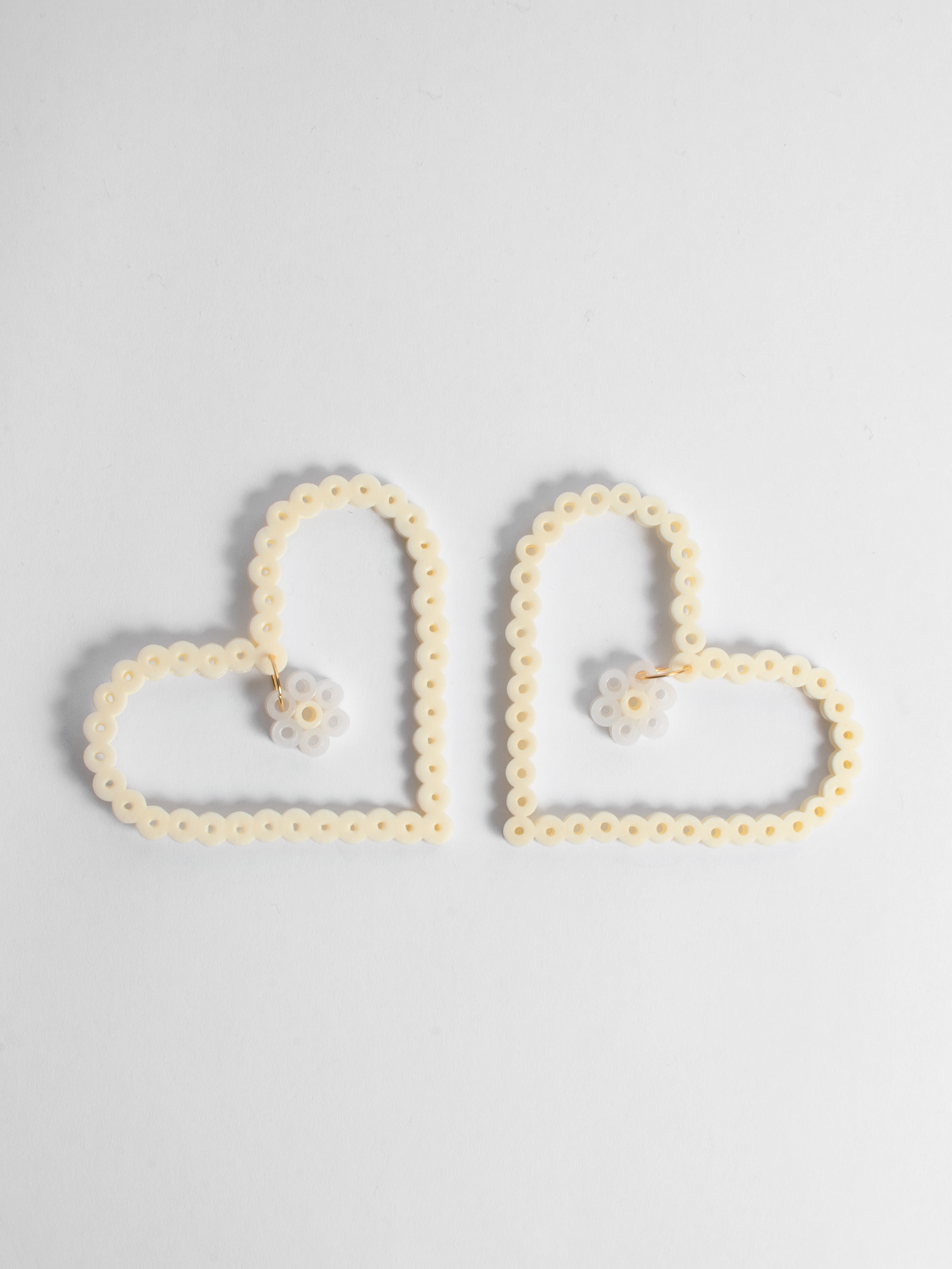 SIAMO_EARRINGS_3.png