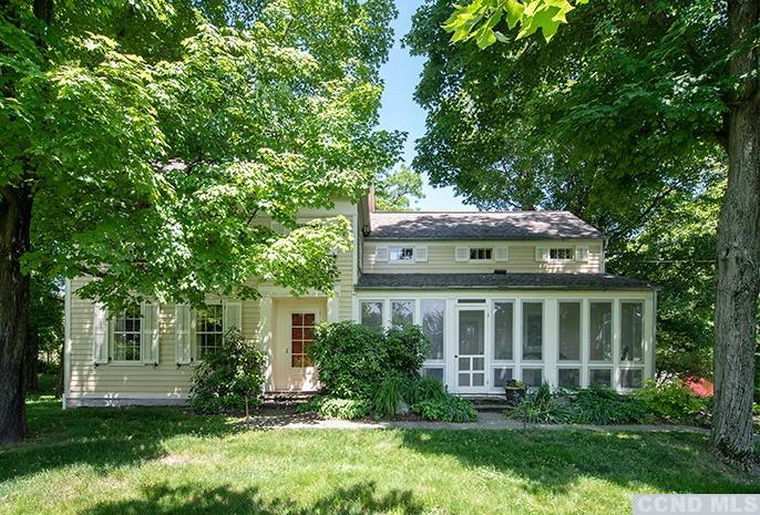 Listing courtesy of Gary DiMauro Real Estate