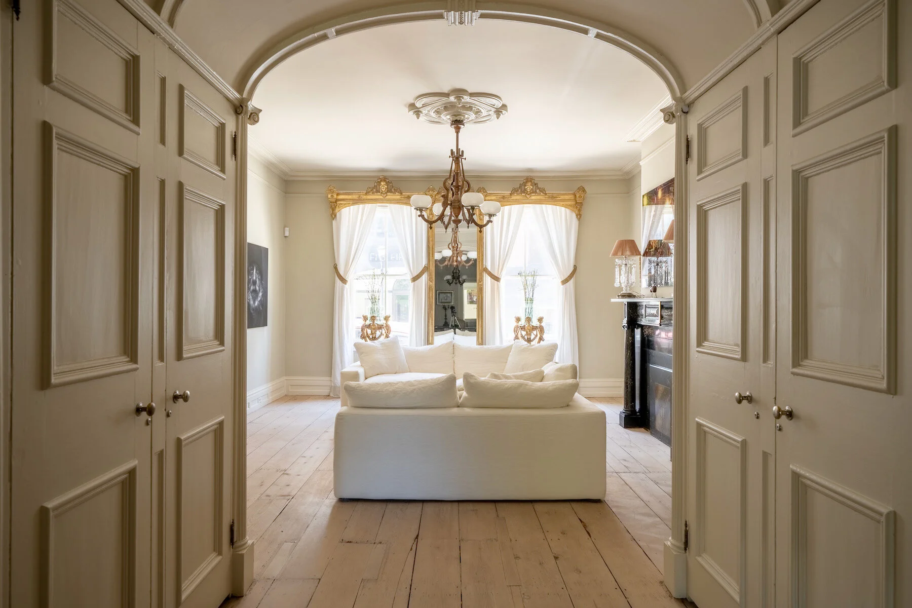 E. 552 Warren-25.jpeg