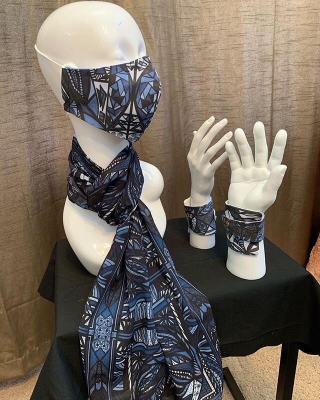 New stock of coordinating masks, scarves &amp; wrist wallets.  Wrist wallets are perfect when you don&rsquo;t want to carry a purse. #artbyaliabstracts #facemasks #spoonflower #spoonflowerfabric #artbyali #imageryfrombeyond #buyartfromartists