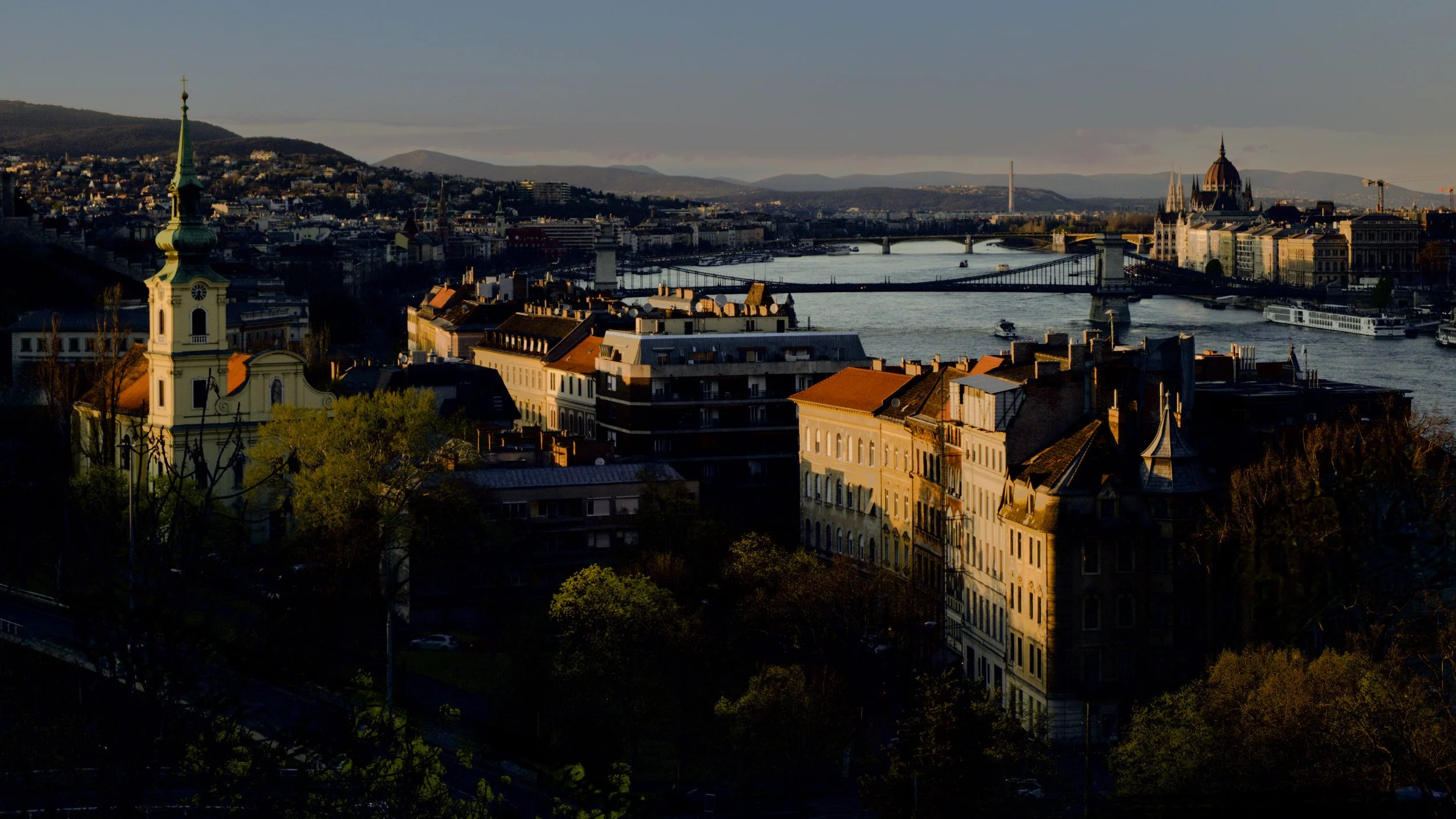 Budapest at duskBryce LrC Final.jpg