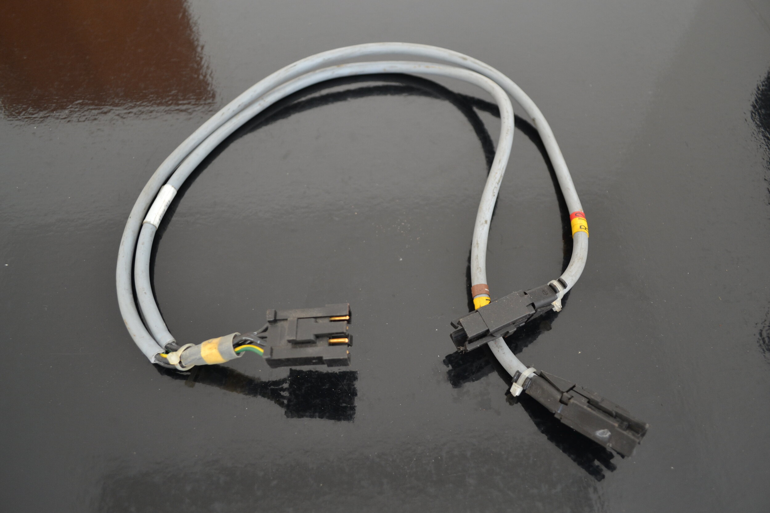 LIGHTING CABLE