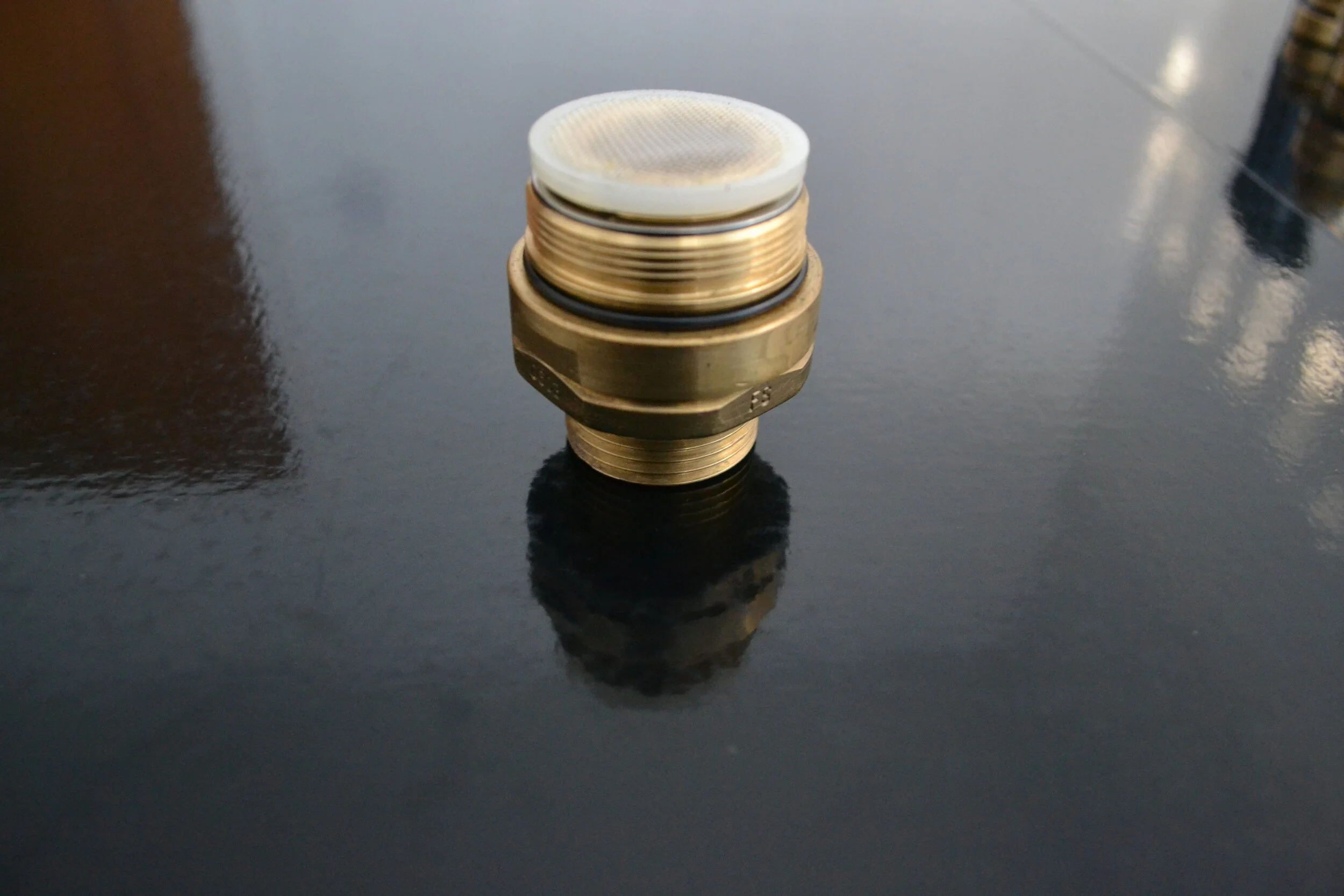 SWIVEL HI SPEED MALE.JPG