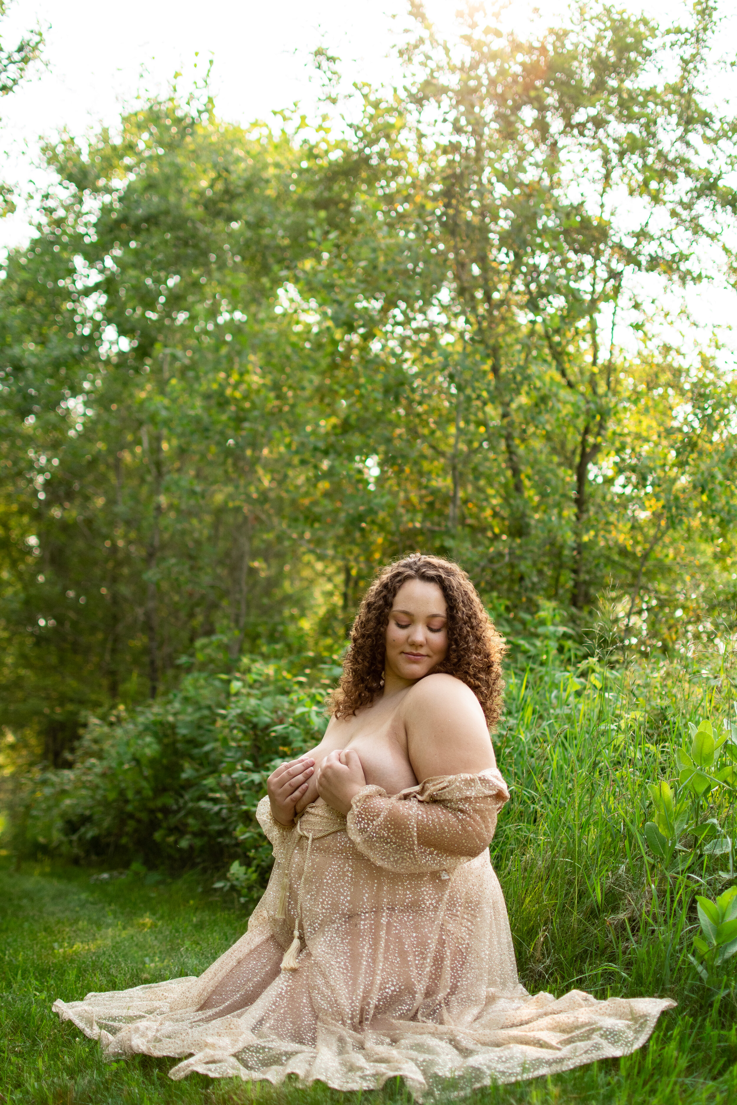 Wisconsin Maternity + Newborn Lifestyle Photographer