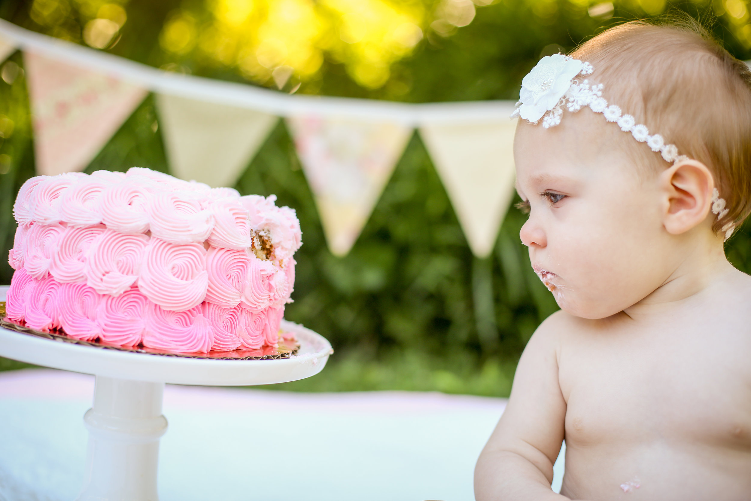 RMGGraceCaffrey1stBirthdayCakeSmashHighRes-27.jpg