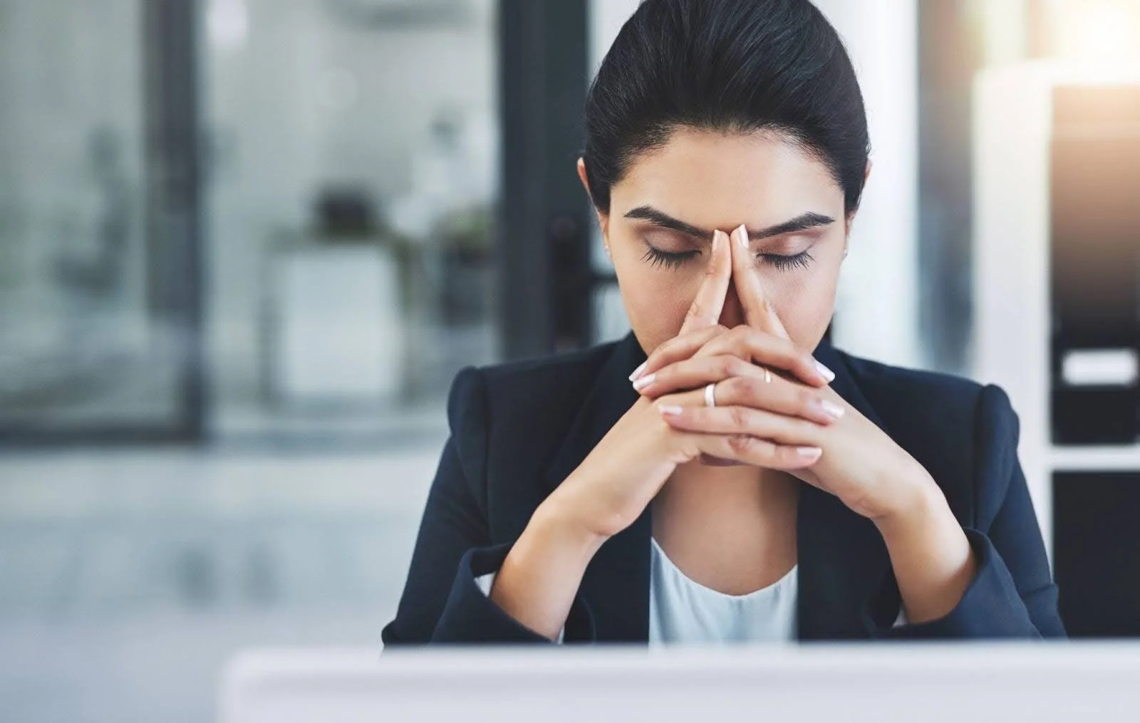 Cognitive Distortions: 5 Common Thinking Traps Anxiety Creates — Raina ...