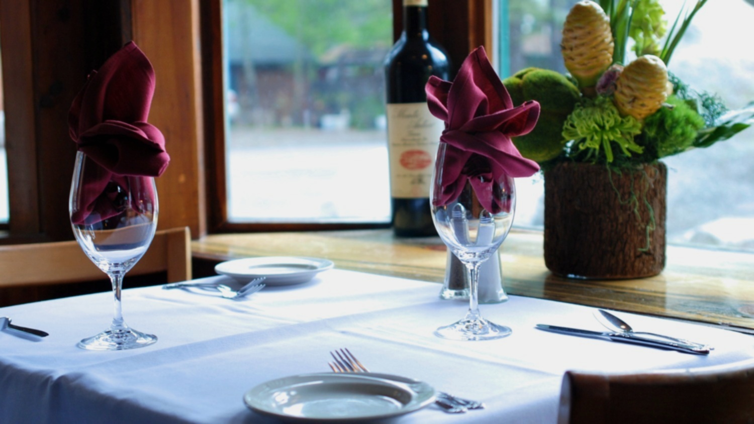 Cafe+Fiore+Table+2.jpg