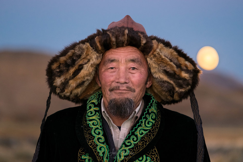 Essen's father, Eagle Hunter, Altai, Western Mongolia