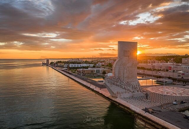 Emptiness # 12.  Lisbon, my hometown, during the COVID crisis.
.
(C) Joel Santos
.
.
#lisboa #lisboa🇵🇹 #lisboaportugal #lisboa_pt #lisboapt #lisbon #lisbonportugal #lisbonlovers #lisbonne #lisbona #lisbon🇵🇹 #visitlisbon #super_lisboa #super_portu