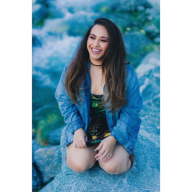 Cheer me up. Tell me a joke!
Best joke gets an air five ✋🏽 .
.
.
.
.
Check out my website (link in bio) and subscribe to my email list. 📸: @degeorgephoto 
HMUA: @nick.at.mane .
.
.
.
#photography #photo #photoshoot #igphotoworld #igdaily #igphoto #