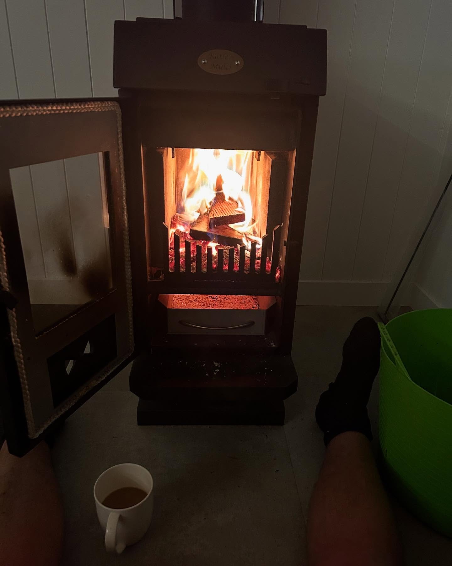 Architectural built fully off grid home. Latest home all completed, awesome location. Coromandel just never disappoints &ldquo;we live in paradise&rdquo; thought I&rsquo;d share a few pics of the job and of course a few kaimoana pics from after work 