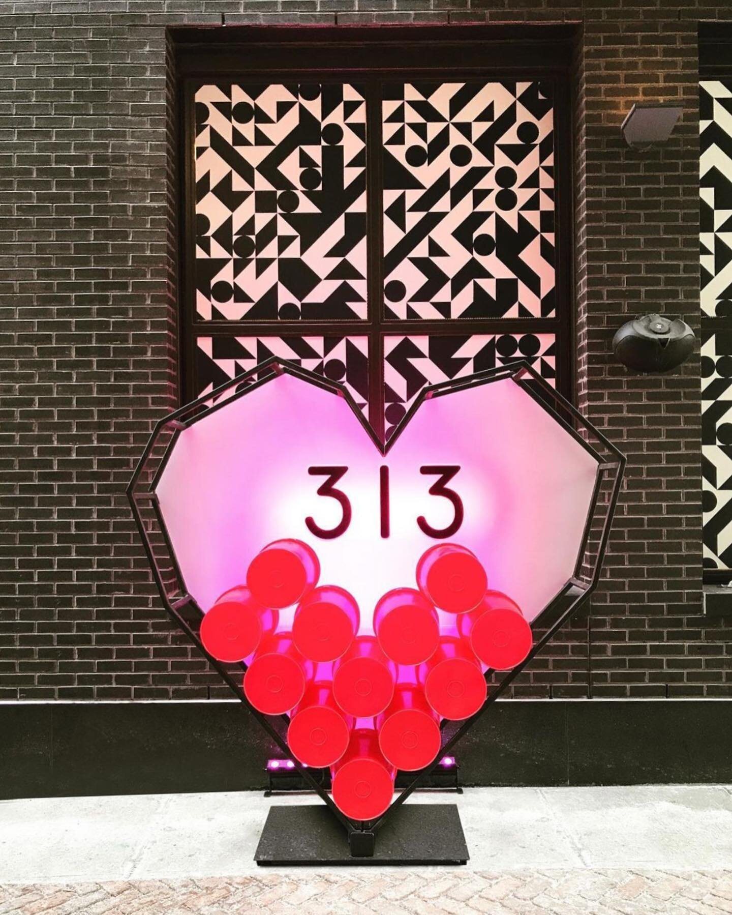 Happy 313 Day Detroit ❤️
🎨by @studiomdetroit @melindameme313 
.
.
.
.
.
.
.
.
.
.
.
.
.
.
.
.
.
.
.
.
.
.
.
.
#313day #313daydetroit #studiomdetroit #i❤️detroit #detroitartist #parkersalley #installationart #installationartwork #publicart #artofthed
