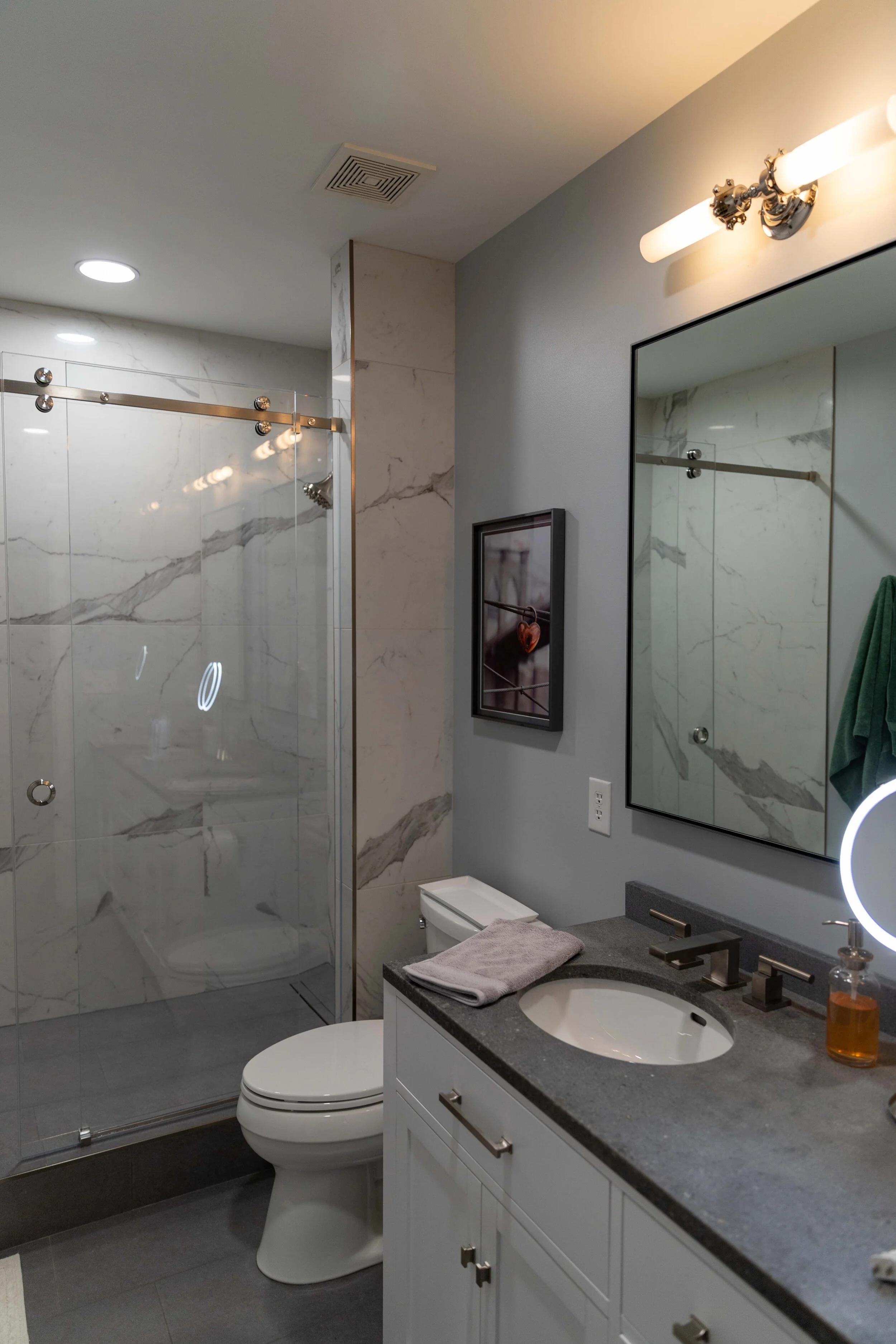 bathroom1.jpg