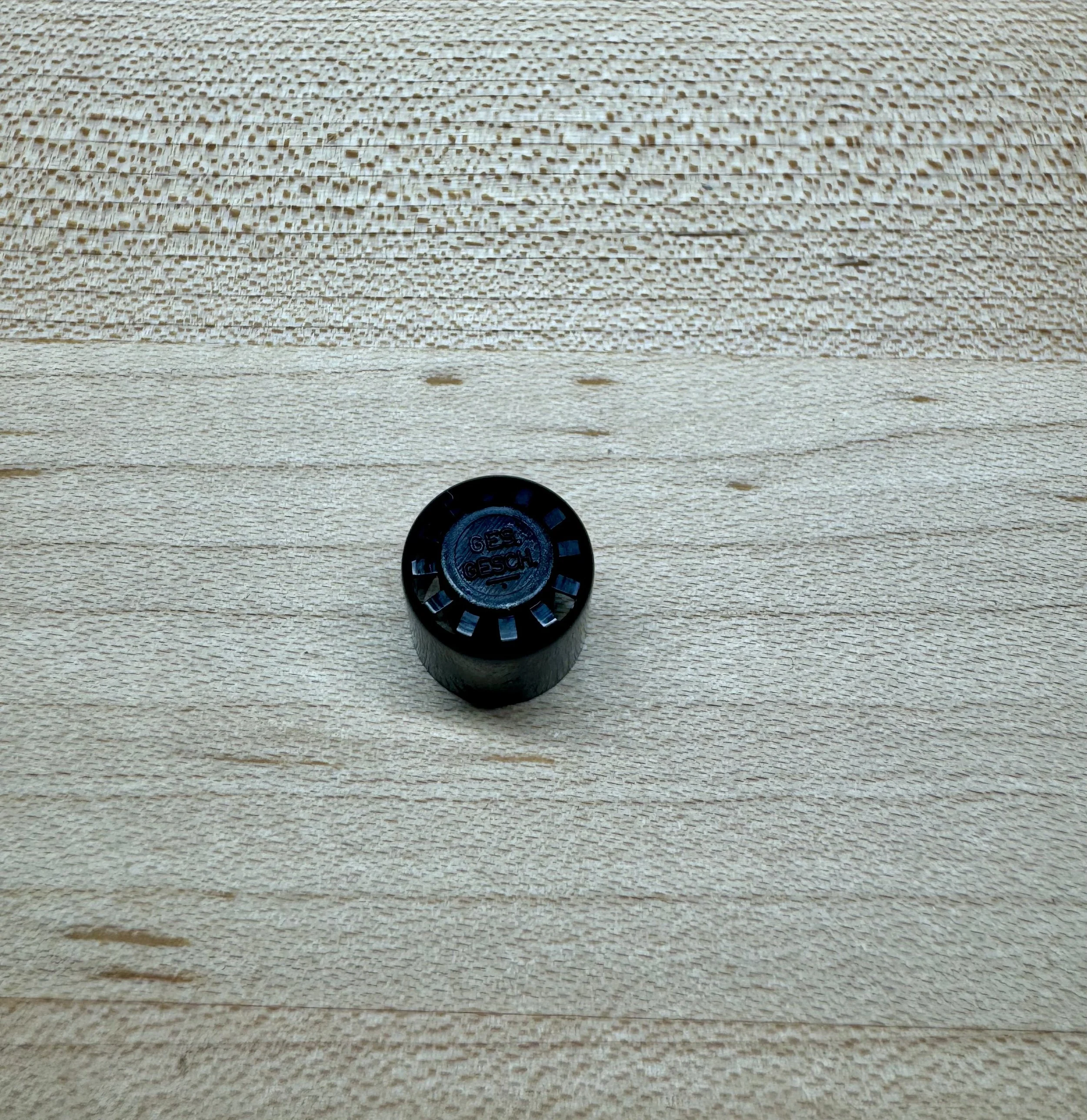 13541317831 1.jpg