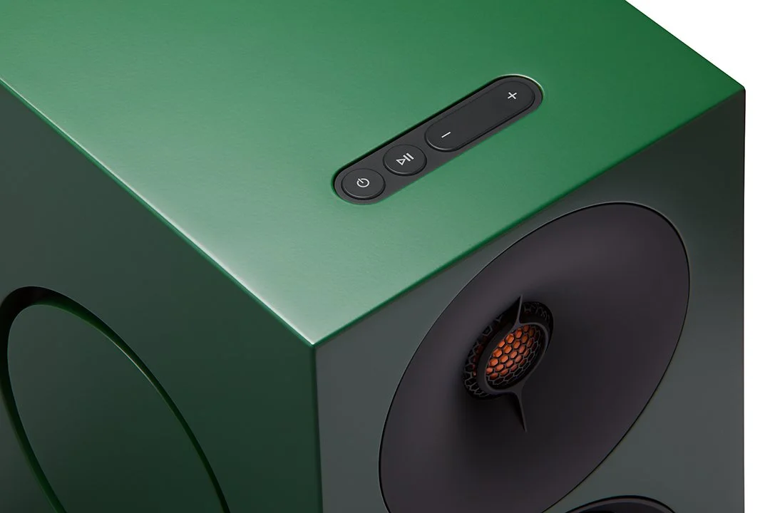 Cambridge_Speakers_LRM_Green_Detail1.jpg