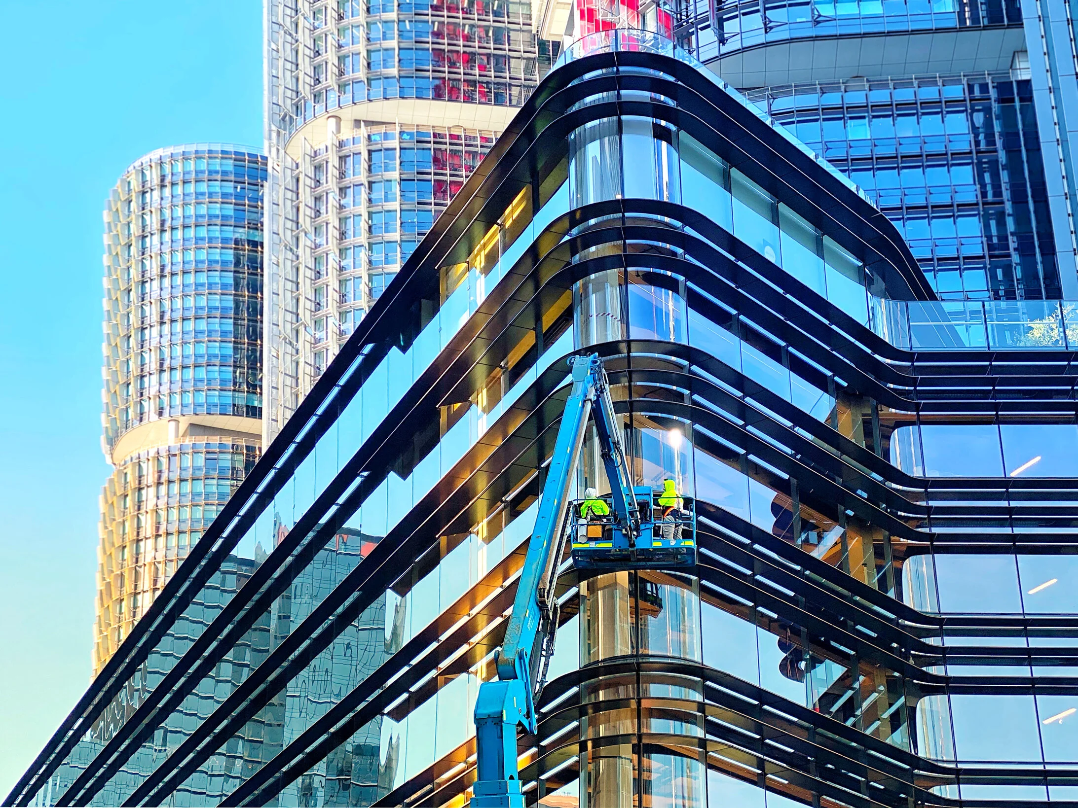  glass facade cleaning by deluxe cleaning sydney 