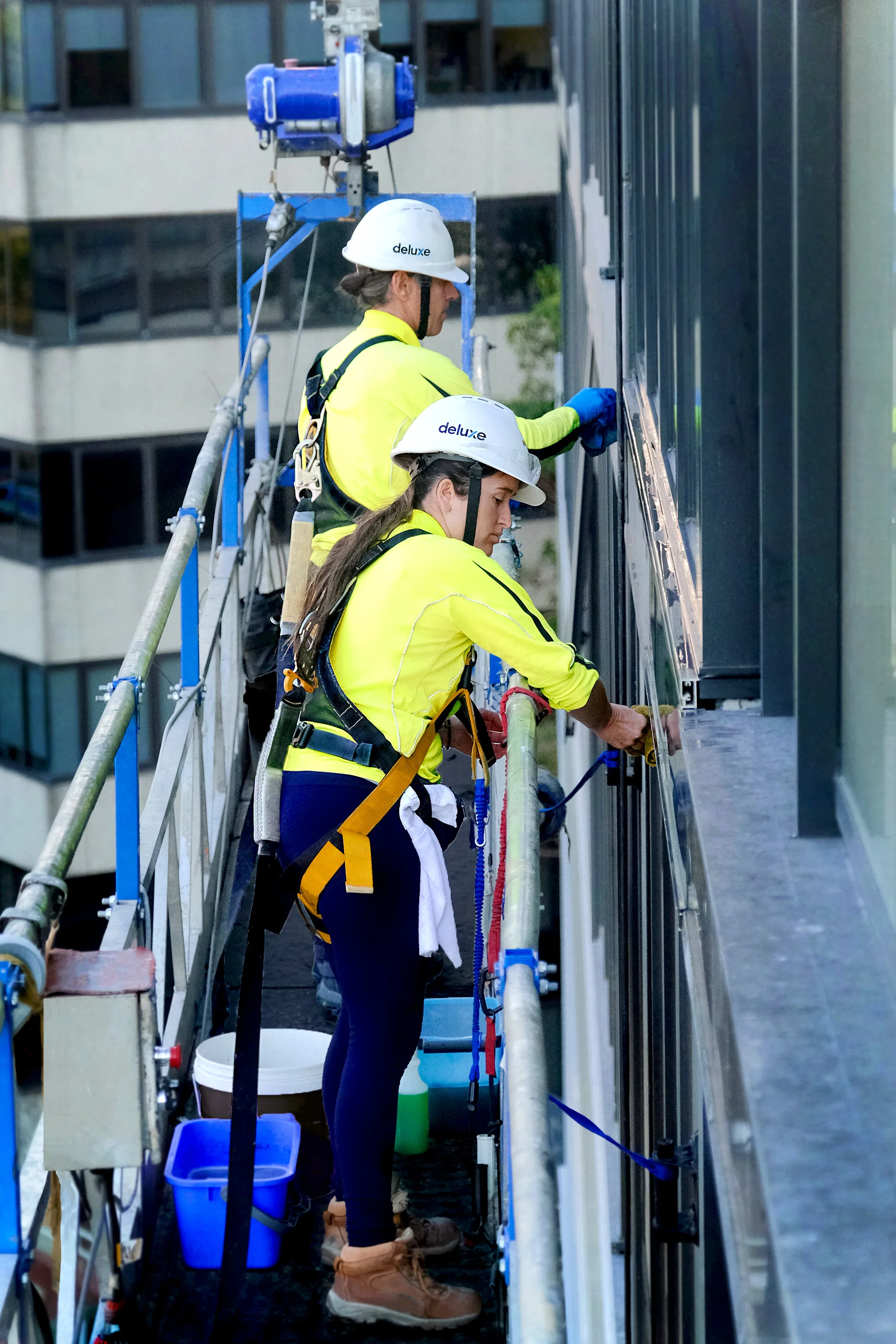  high rise apartment facade cleaning by deluxe cleaning sydney 